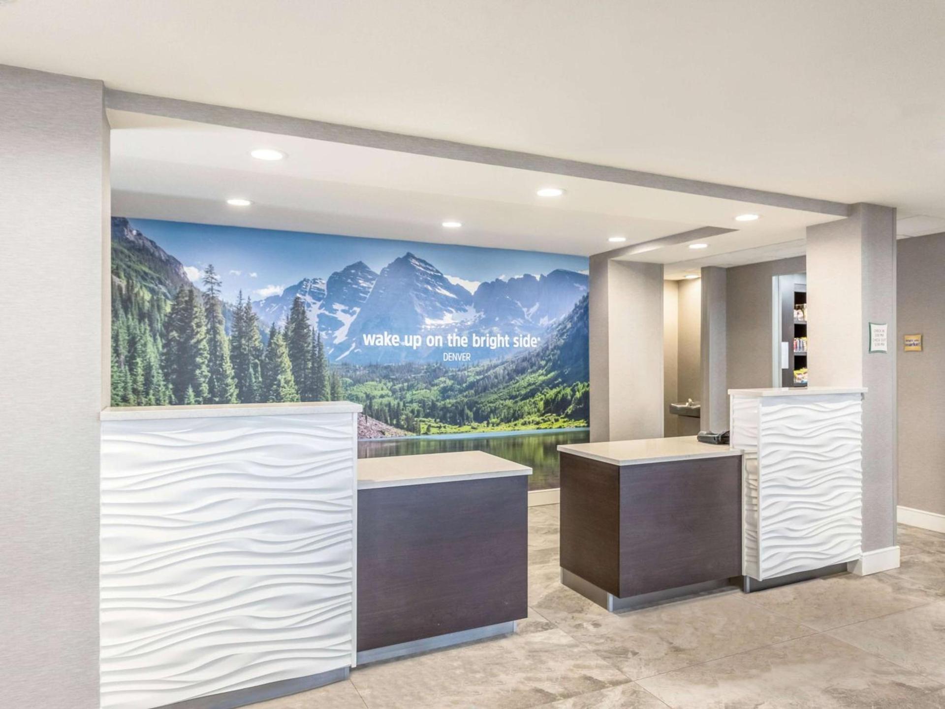 La Quinta by Wyndham Denver Tech Center photo 10