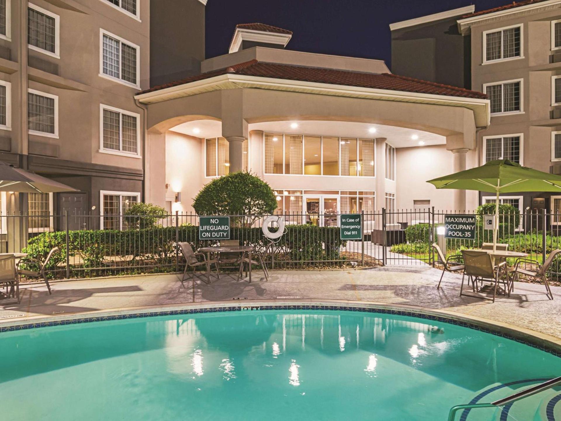 La Quinta by Wyndham Fort Worth North photo 18