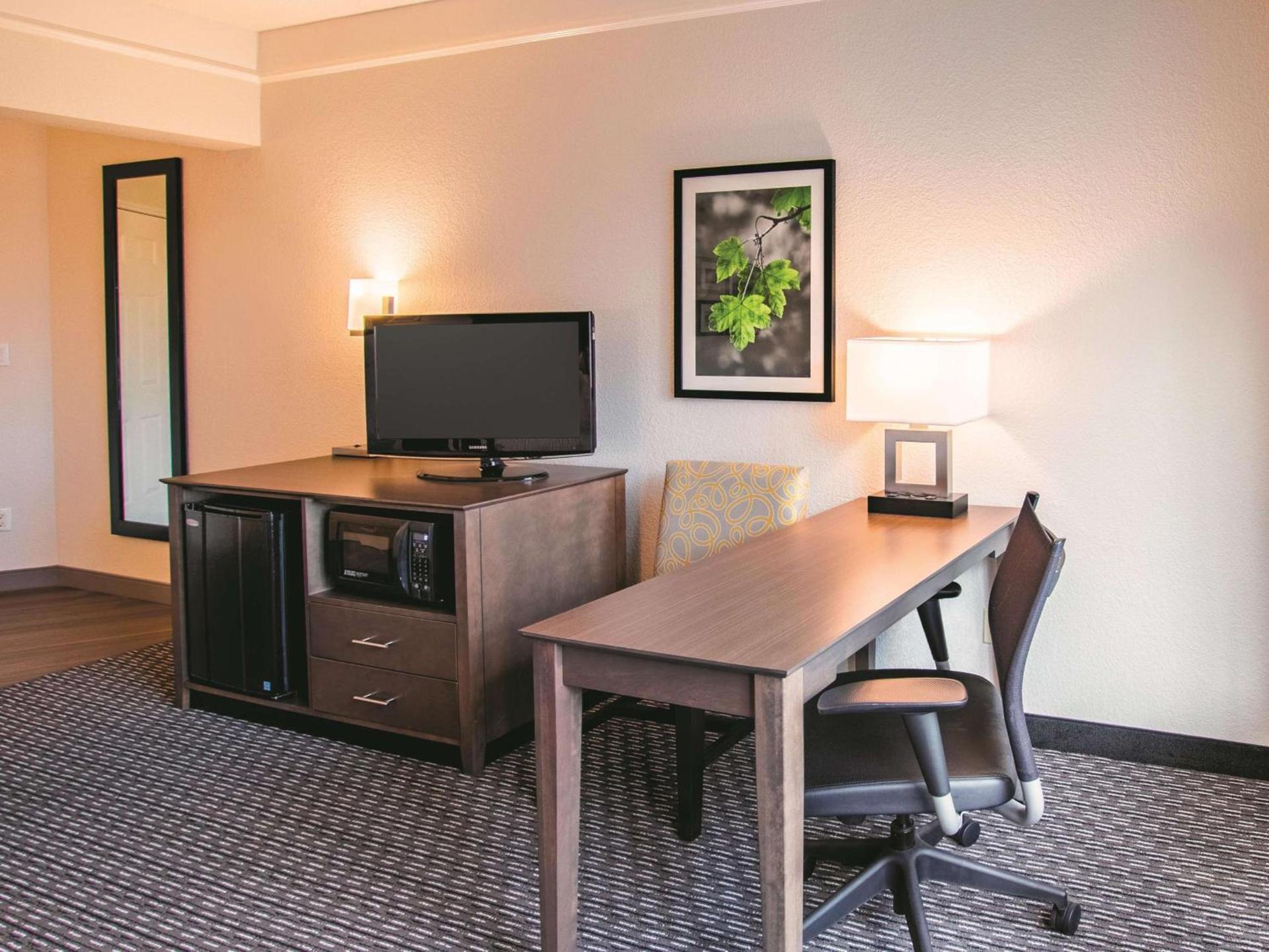 La Quinta by Wyndham Fort Worth City View photo 23
