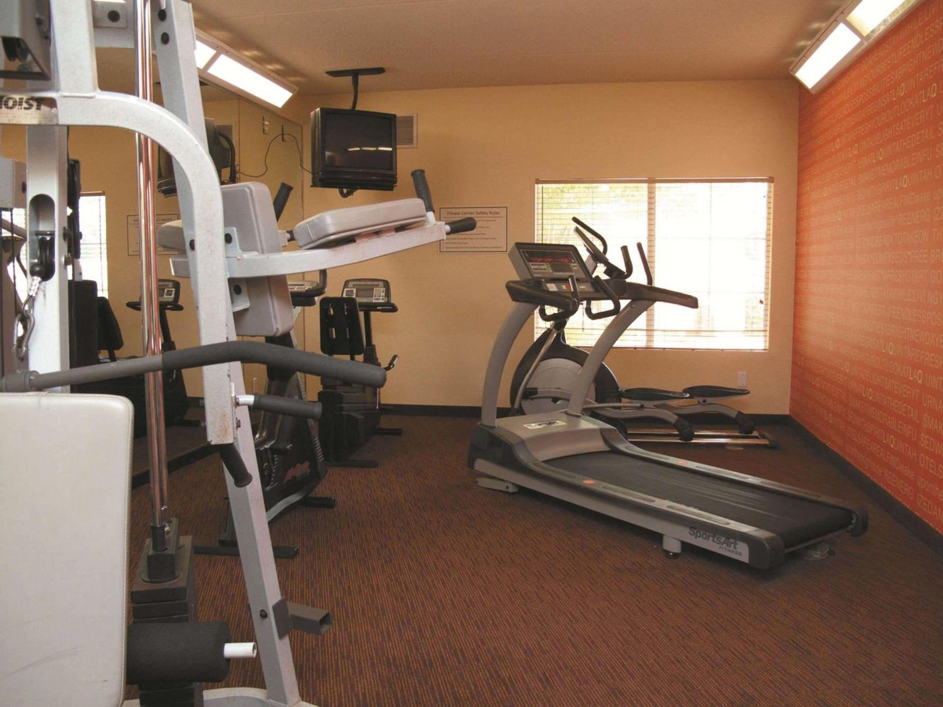 La Quinta by Wyndham Raleigh Cary photo 10