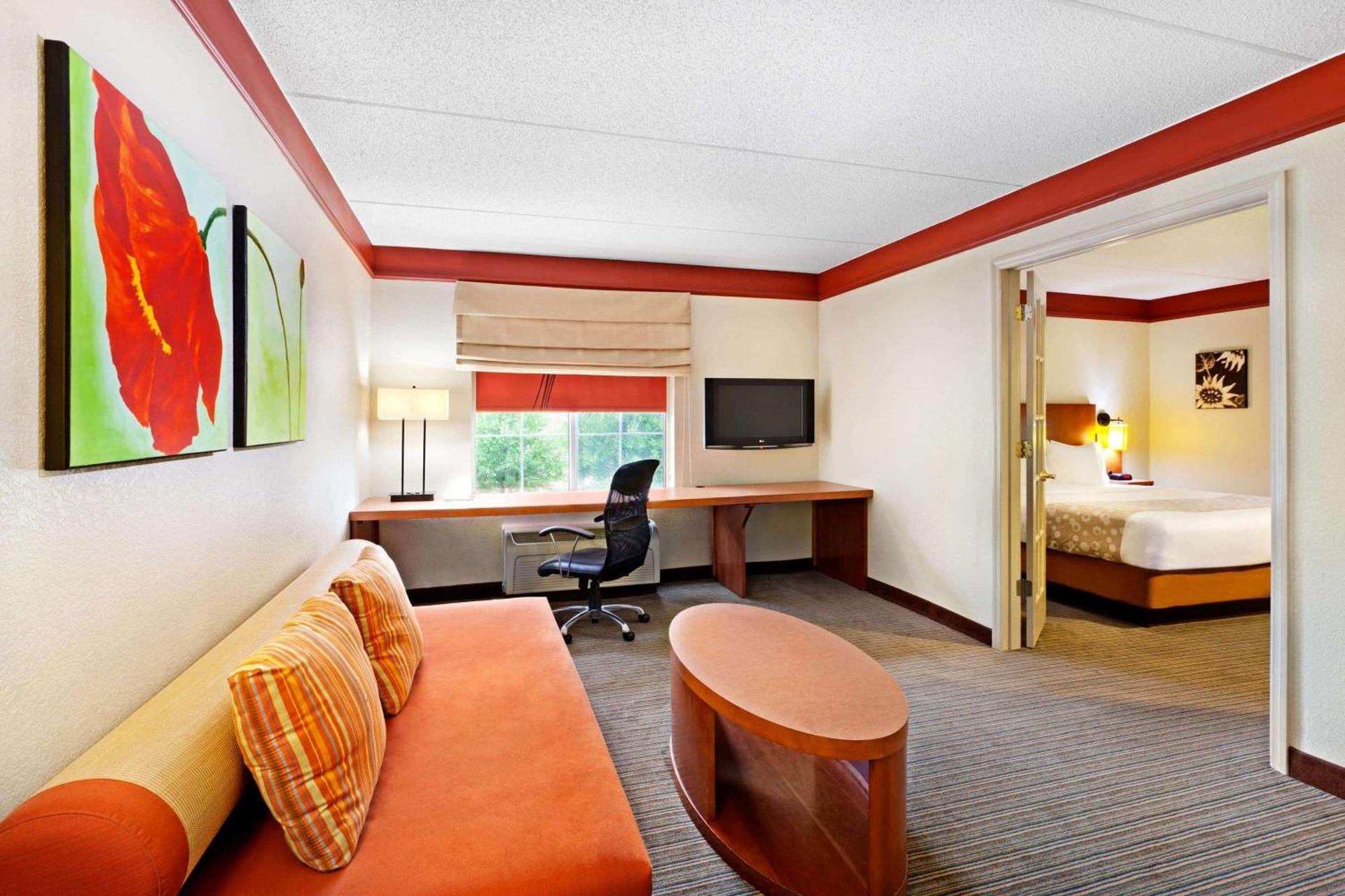 La Quinta by Wyndham Raleigh Cary photo 29