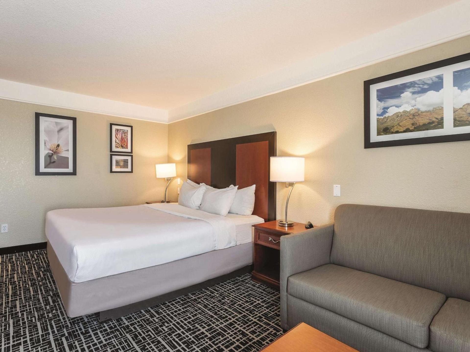 La Quinta by Wyndham Deming photo 32