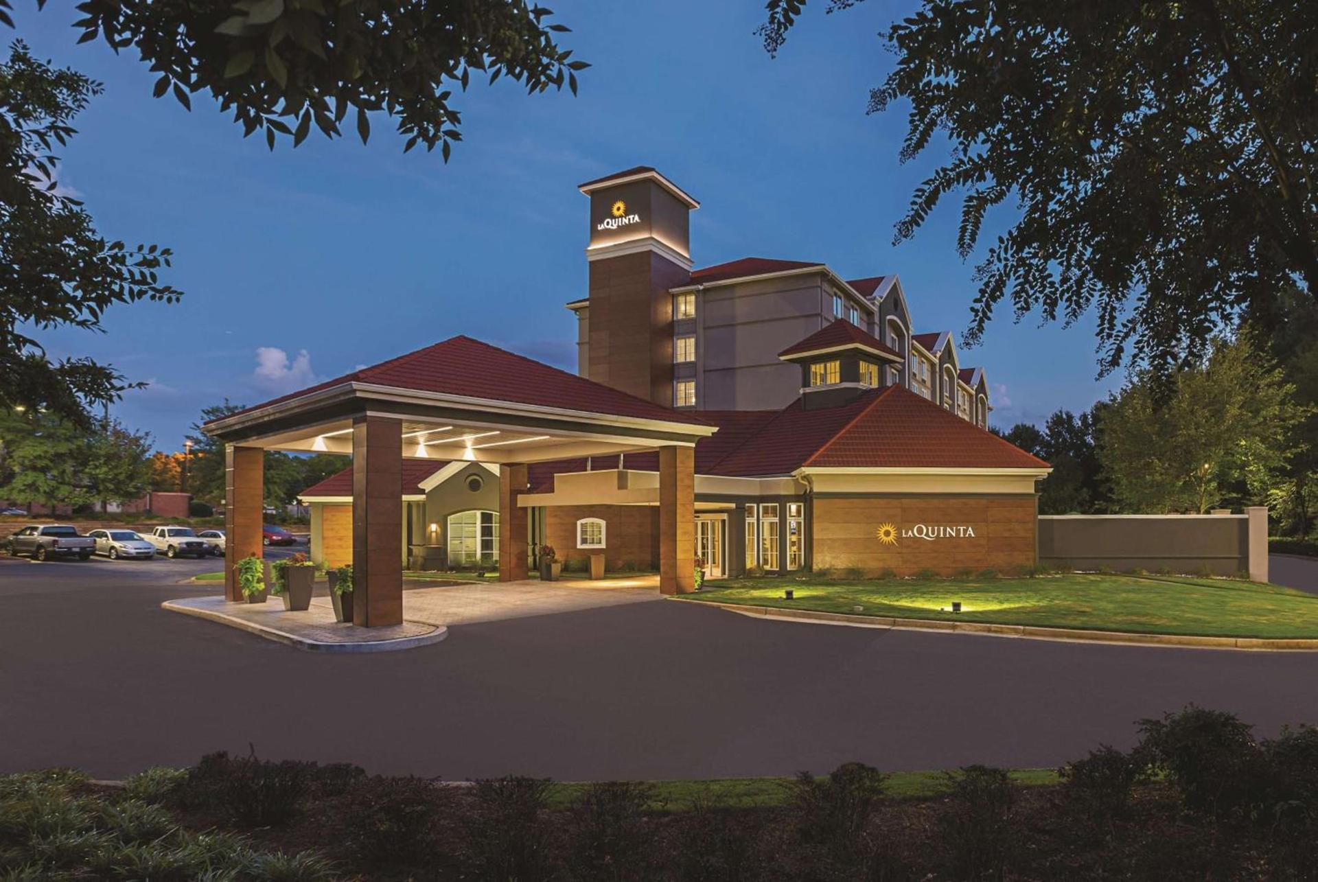 La Quinta by Wyndham Atlanta Alpharetta photo 4