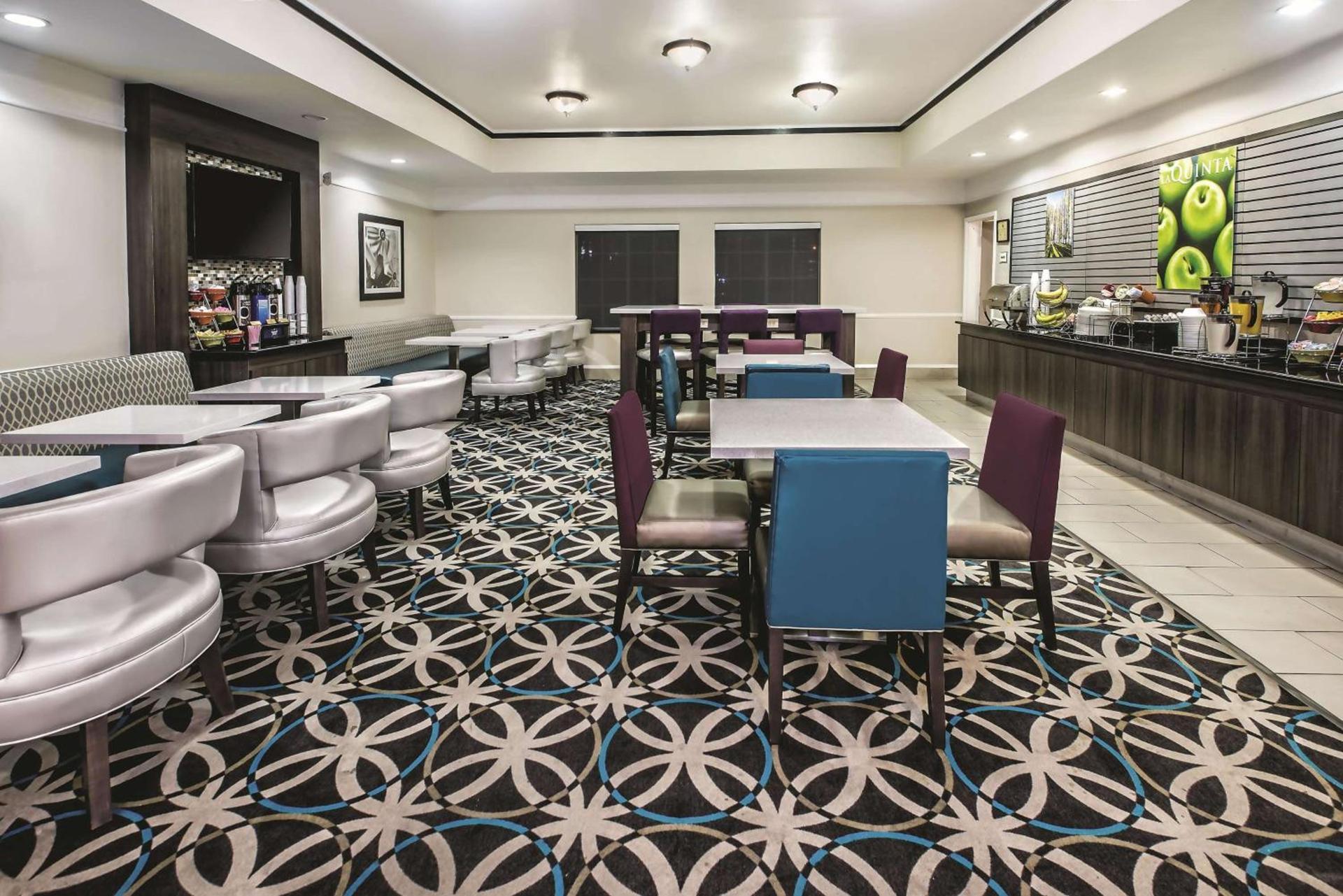 Quality Inn and Suites photo 11
