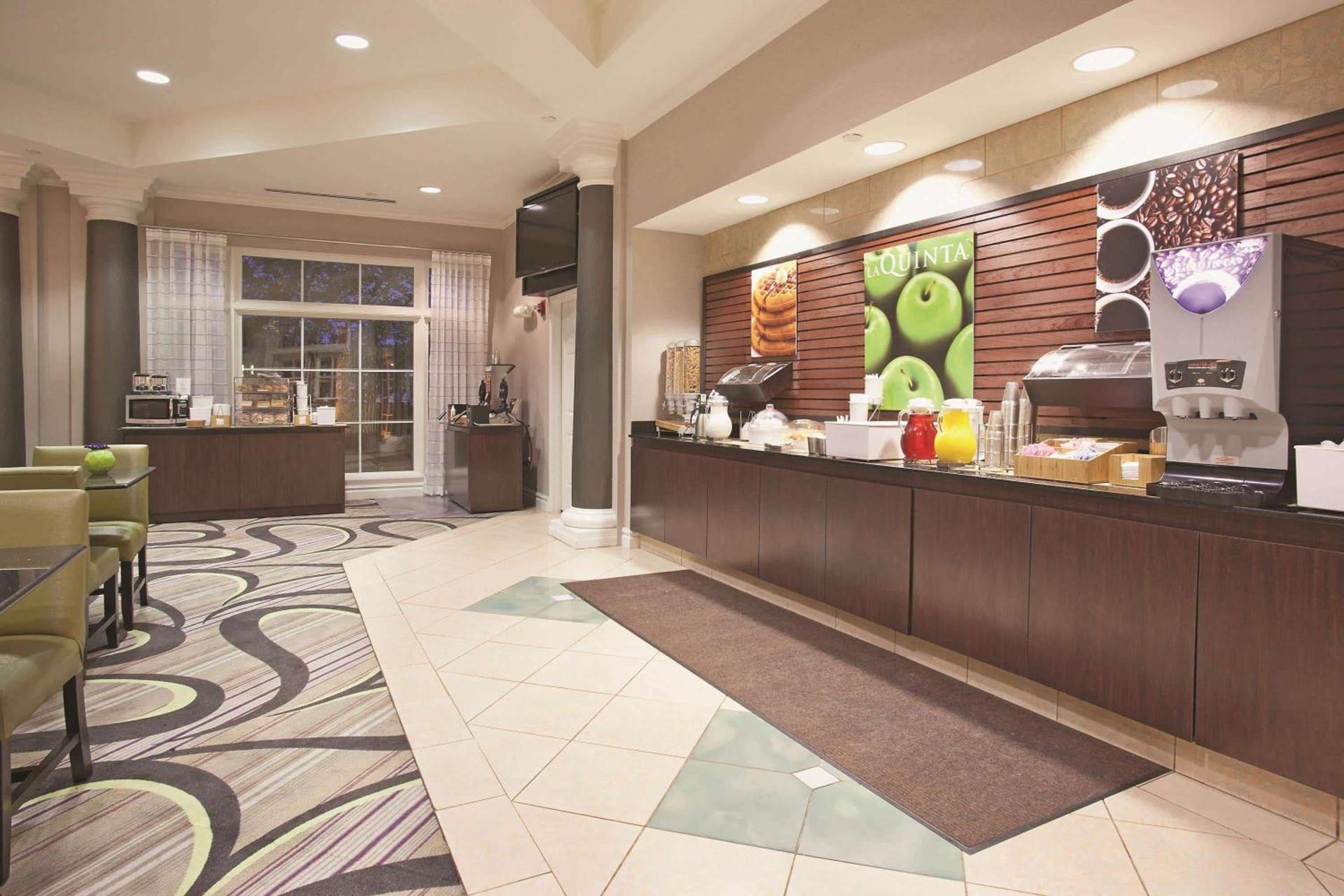 La Quinta by Wyndham Pueblo photo 52