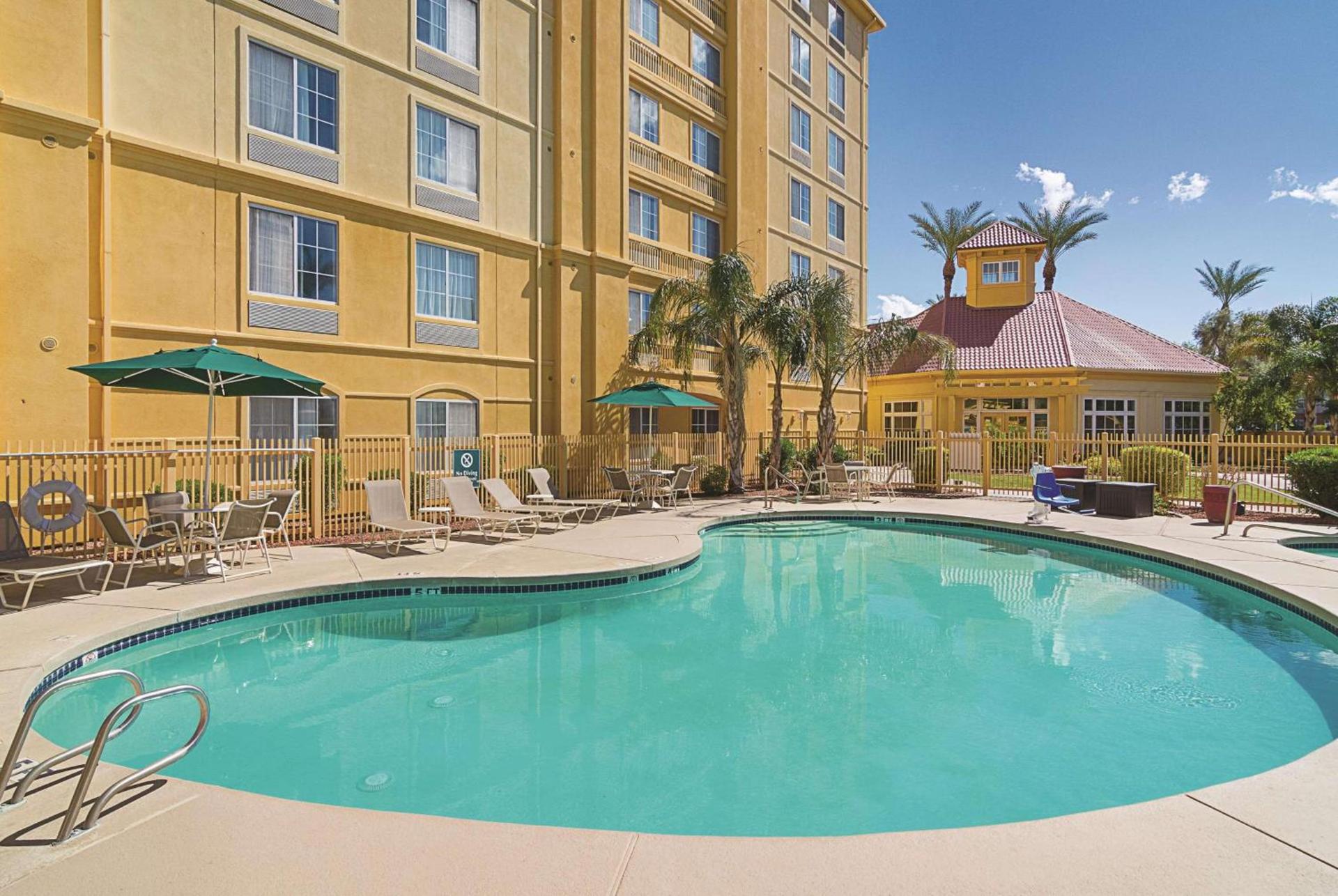La Quinta by Wyndham Phoenix Mesa West photo 2