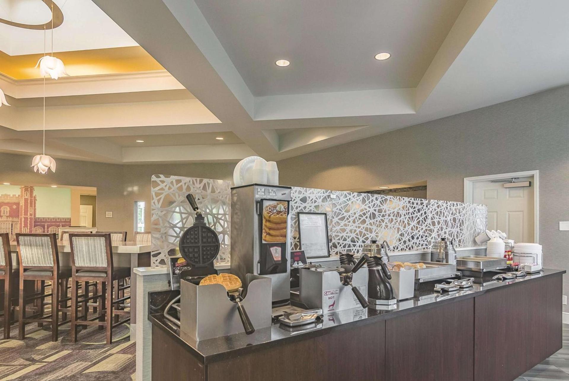La Quinta by Wyndham Oklahoma City Norman photo 47