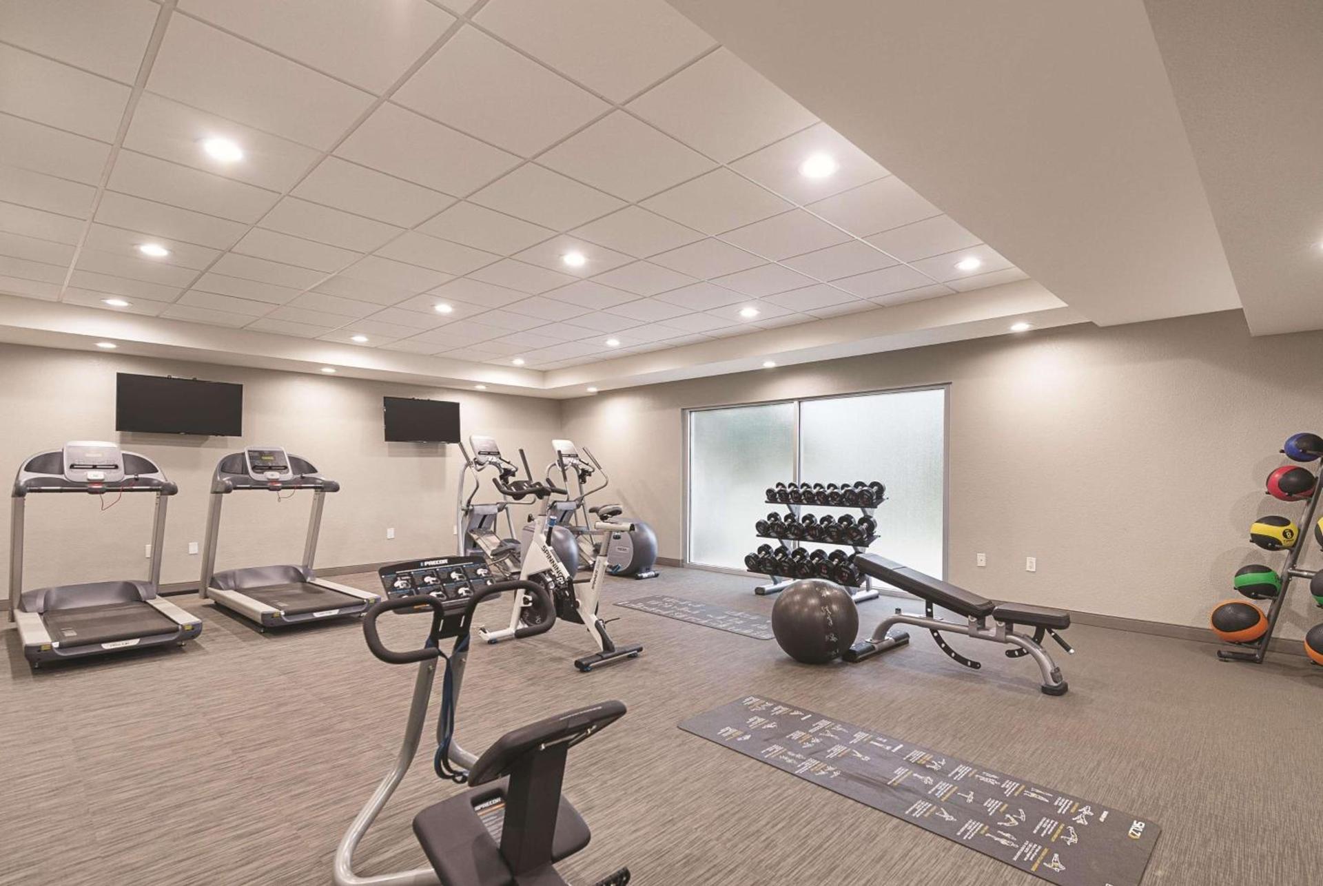 La Quinta by Wyndham Atlanta Alpharetta photo 10