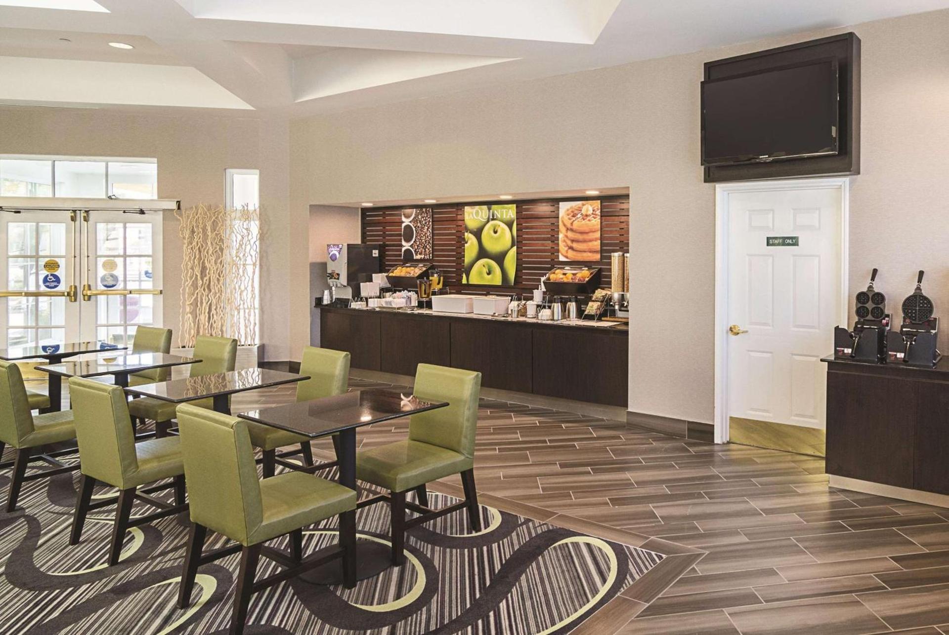 La Quinta by Wyndham Phoenix Mesa West photo 44
