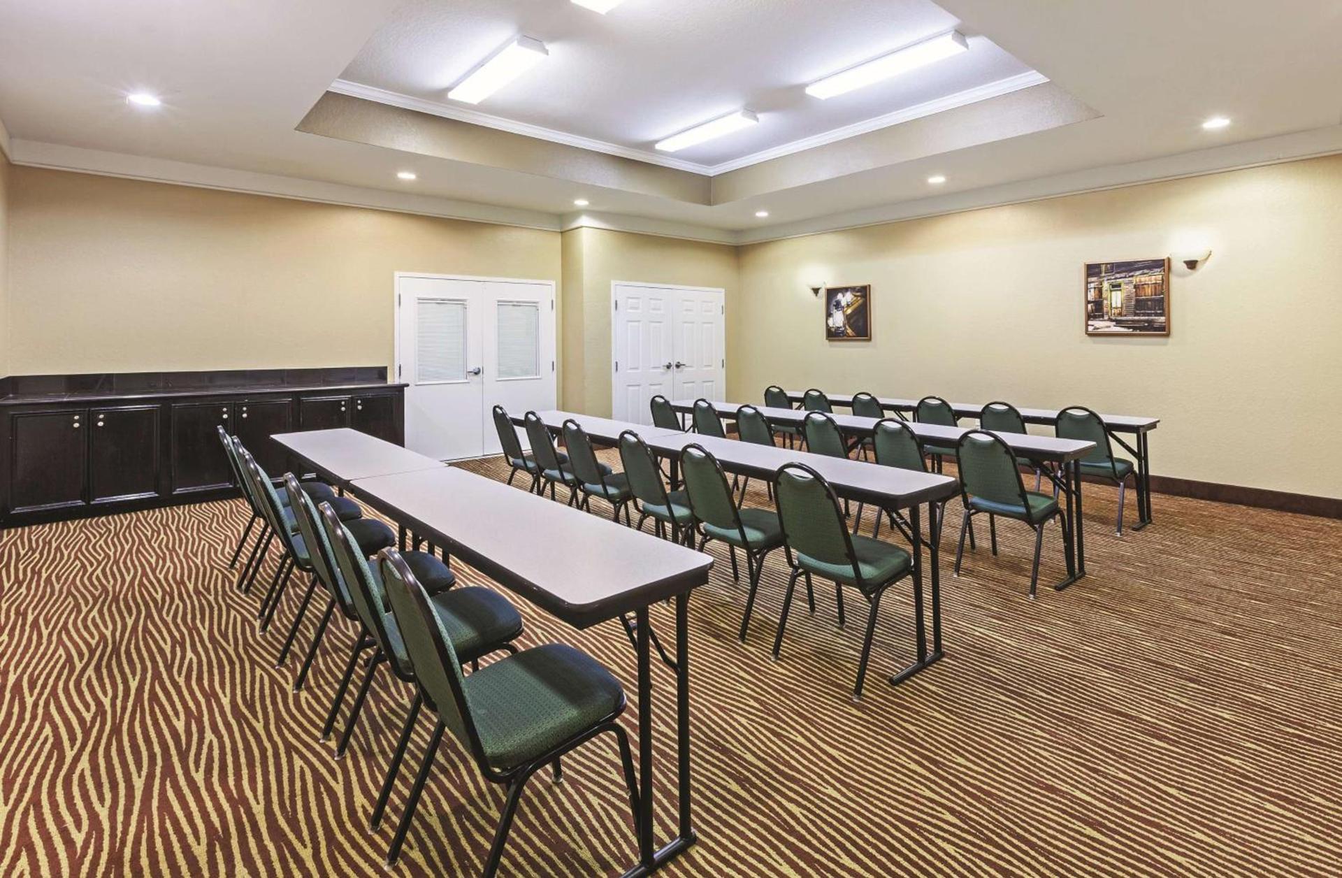 La Quinta by Wyndham Pearland photo 14
