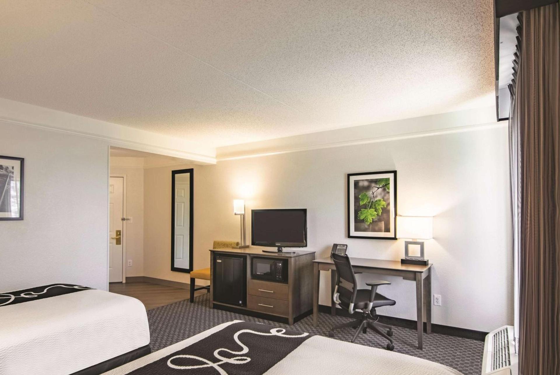 La Quinta by Wyndham Oklahoma City Norman photo 23