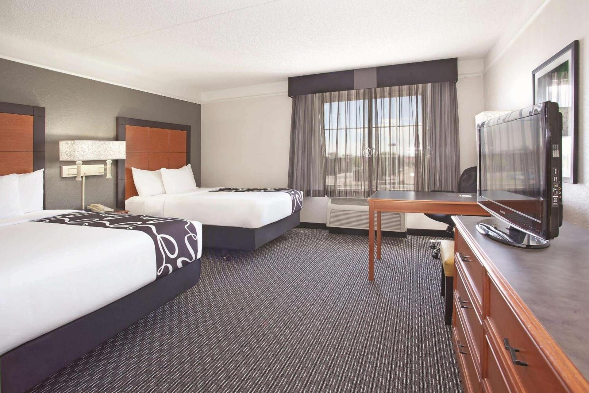La Quinta by Wyndham Pueblo photo 18