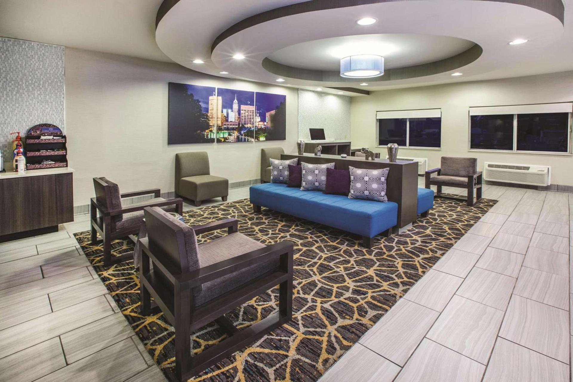 La Quinta Inn by Wyndham Indianapolis North photo 30