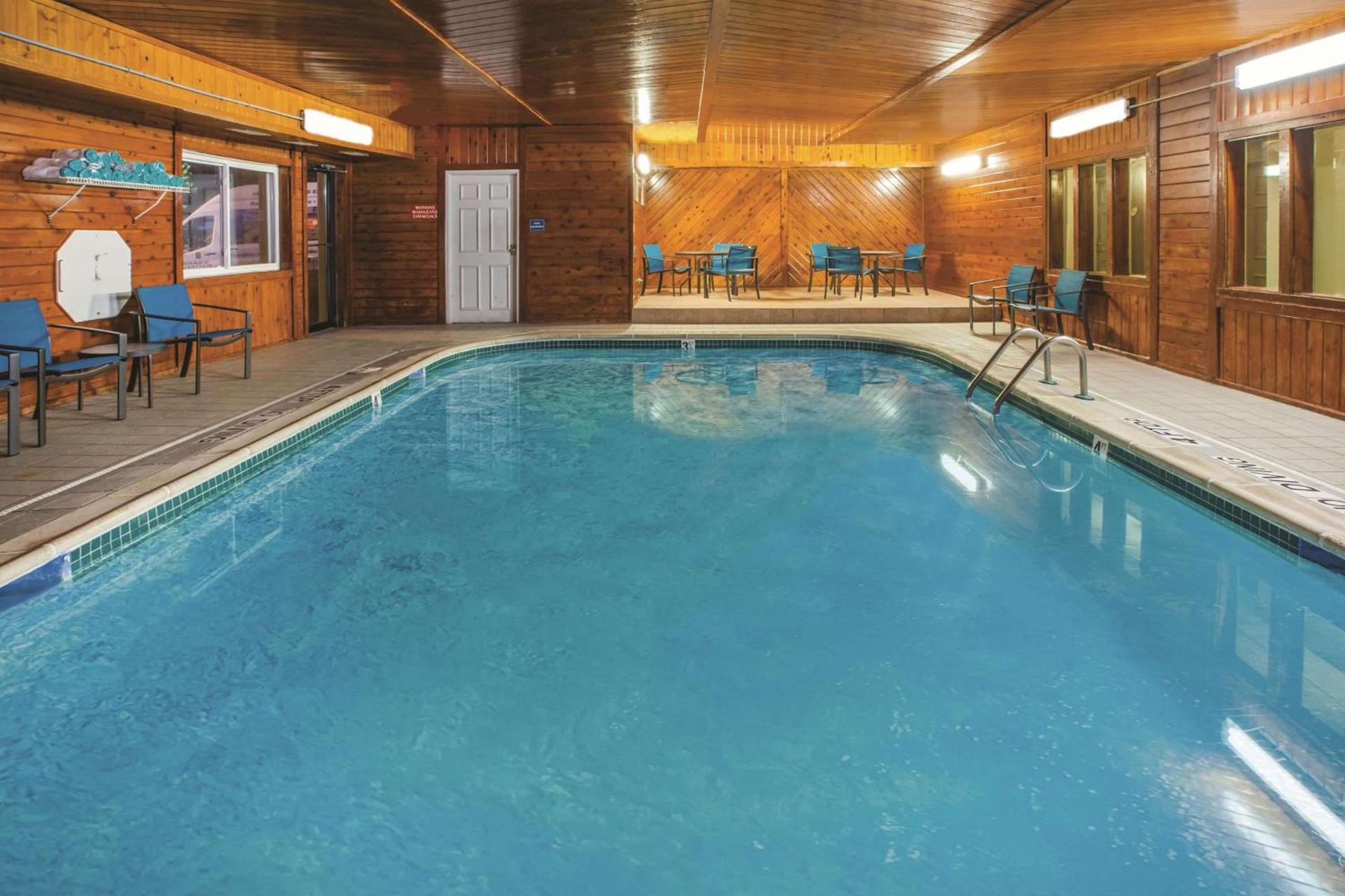 La Quinta Inn by Wyndham Indianapolis North photo 32