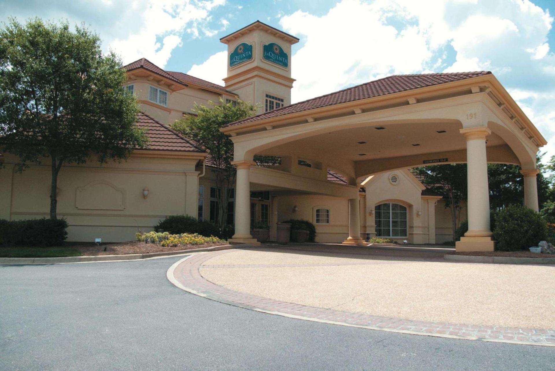 La Quinta by Wyndham Raleigh Cary — hotel in Cary