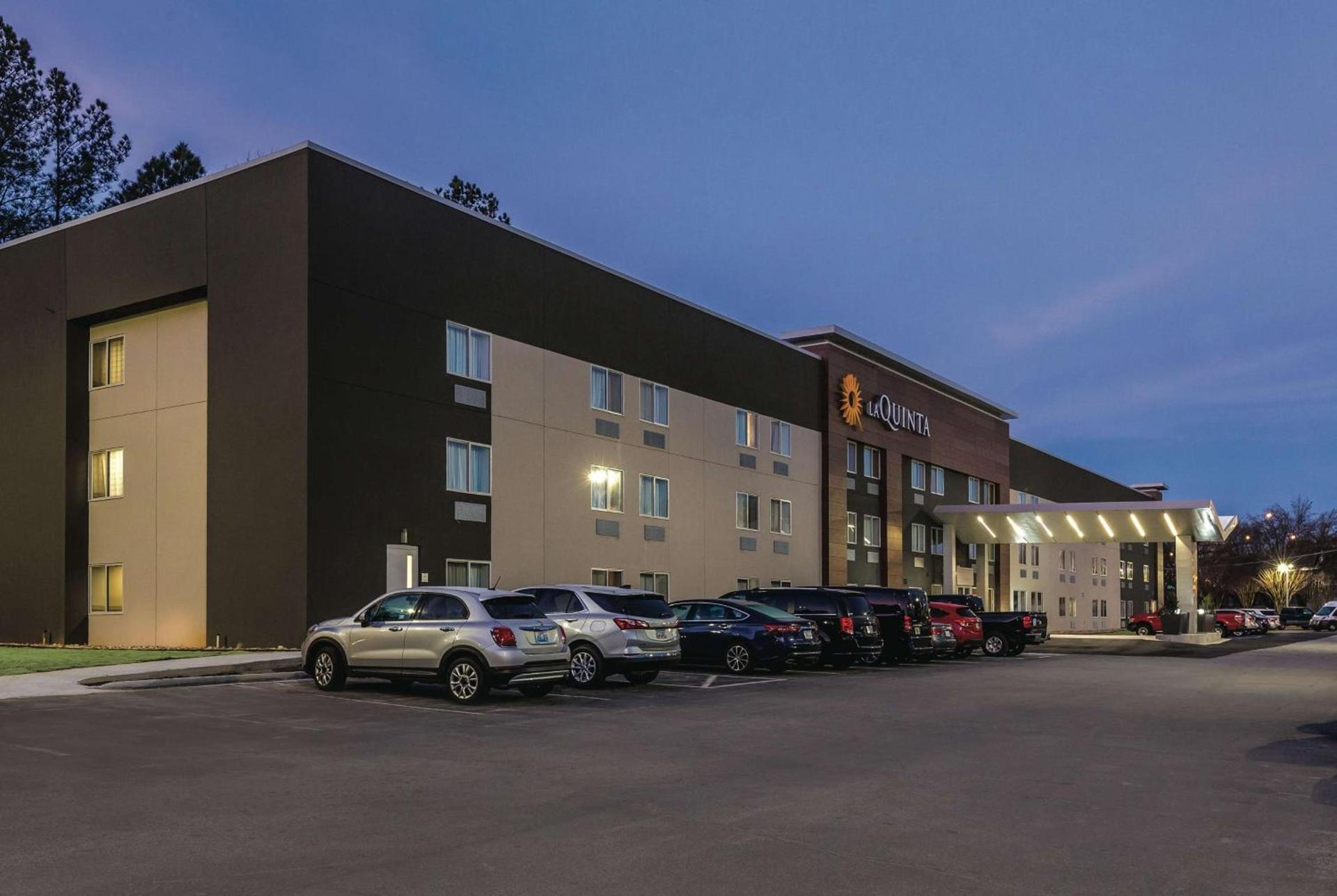 La Quinta by Wyndham Atlanta Midtown - Buckhead photo 1