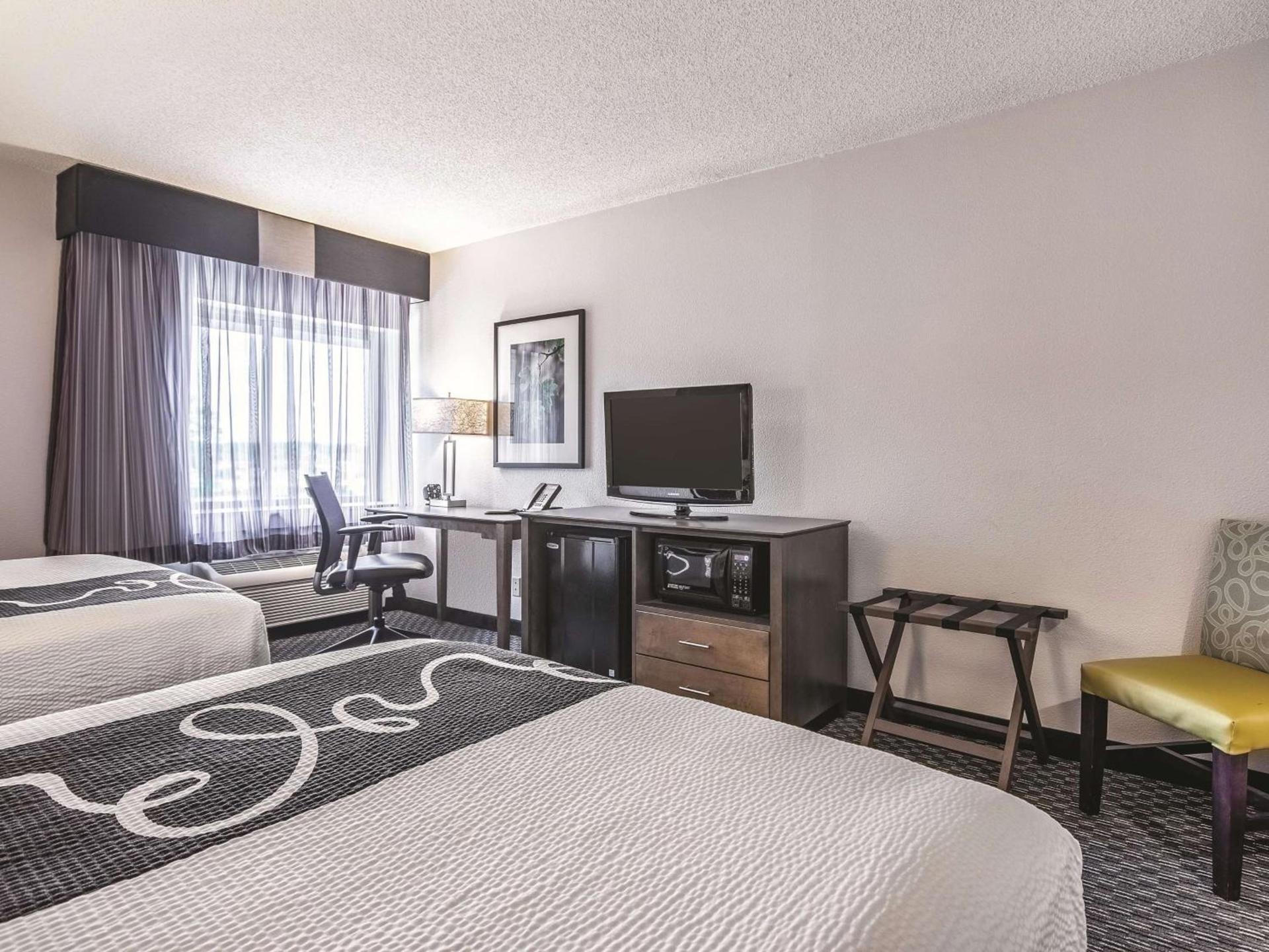 La Quinta by Wyndham Hartford Bradley Airport photo 23