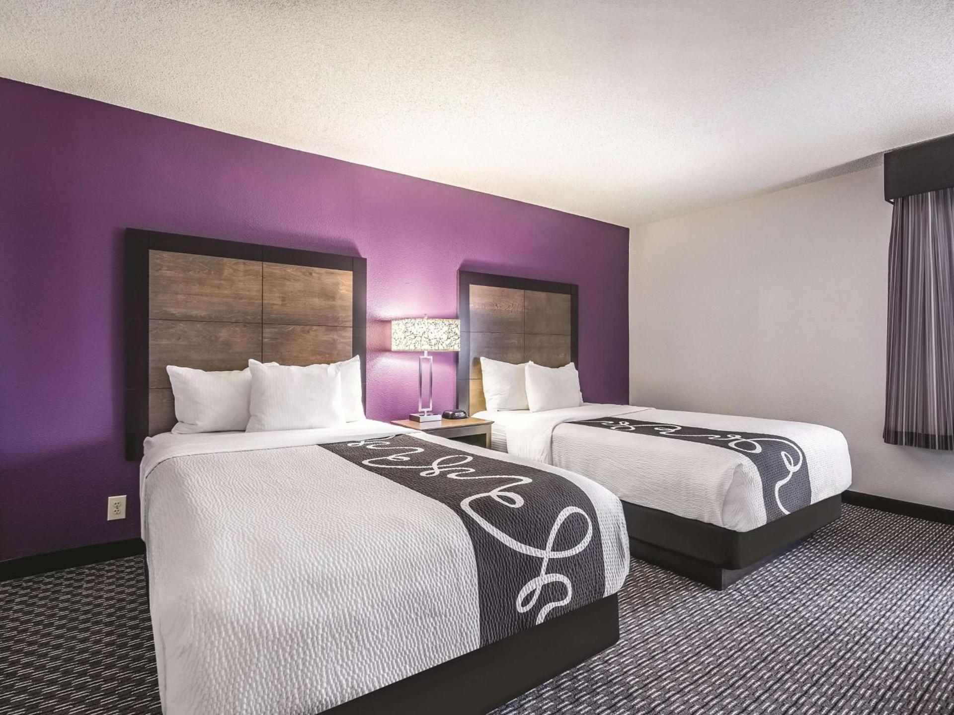 La Quinta by Wyndham Hartford Bradley Airport photo 6