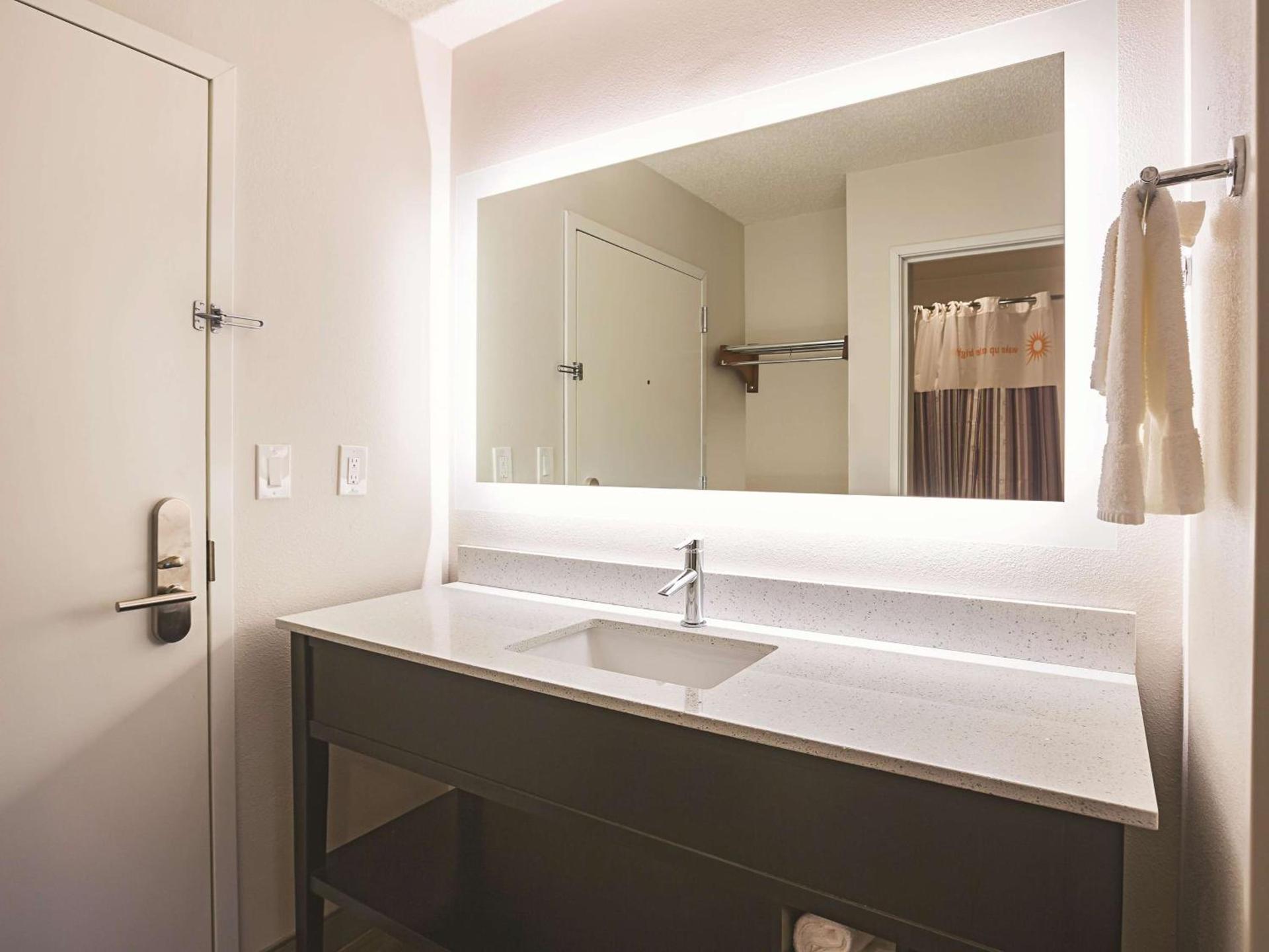 La Quinta by Wyndham Atlanta Midtown - Buckhead photo 11