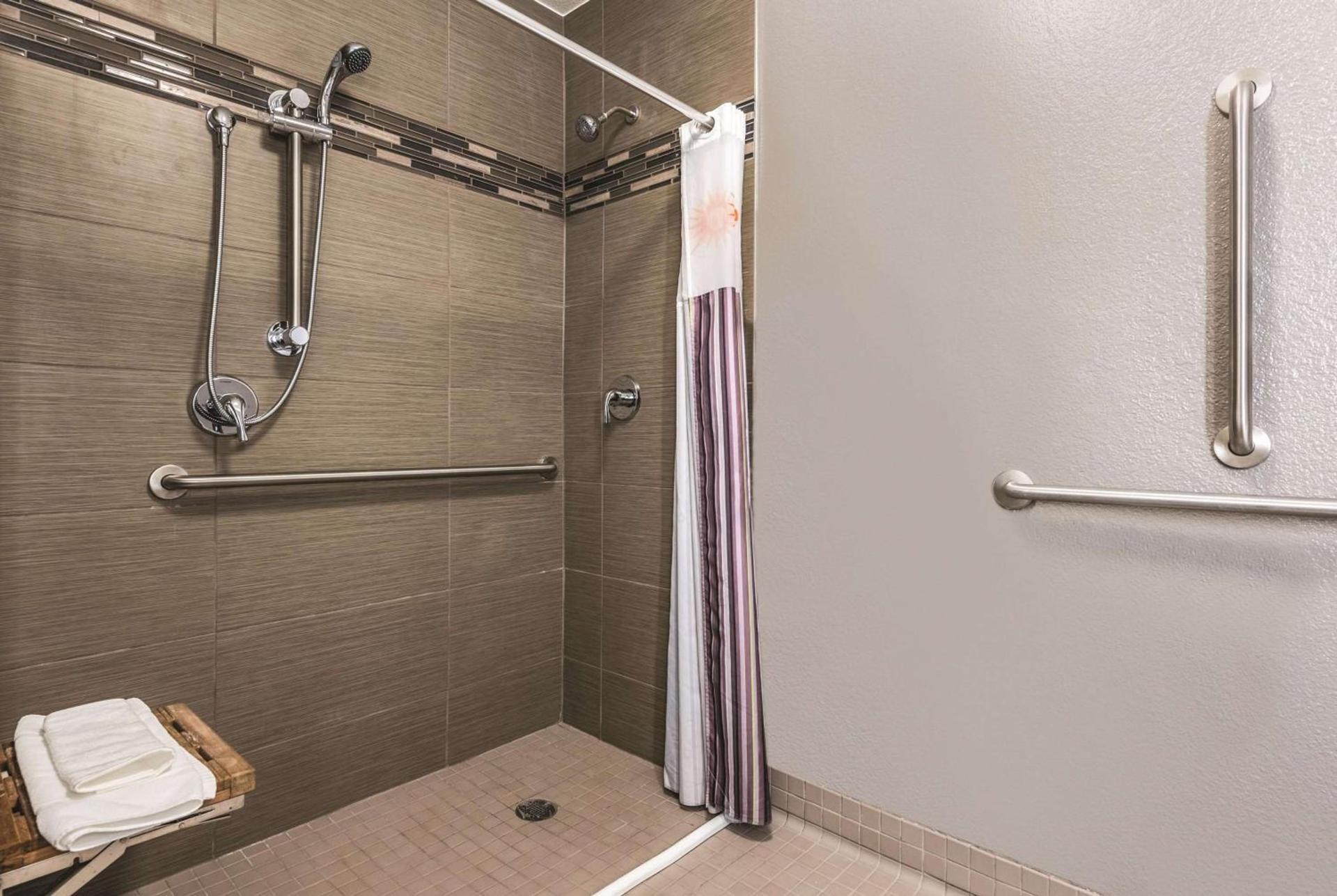La Quinta by Wyndham Orlando Lake Mary photo 29