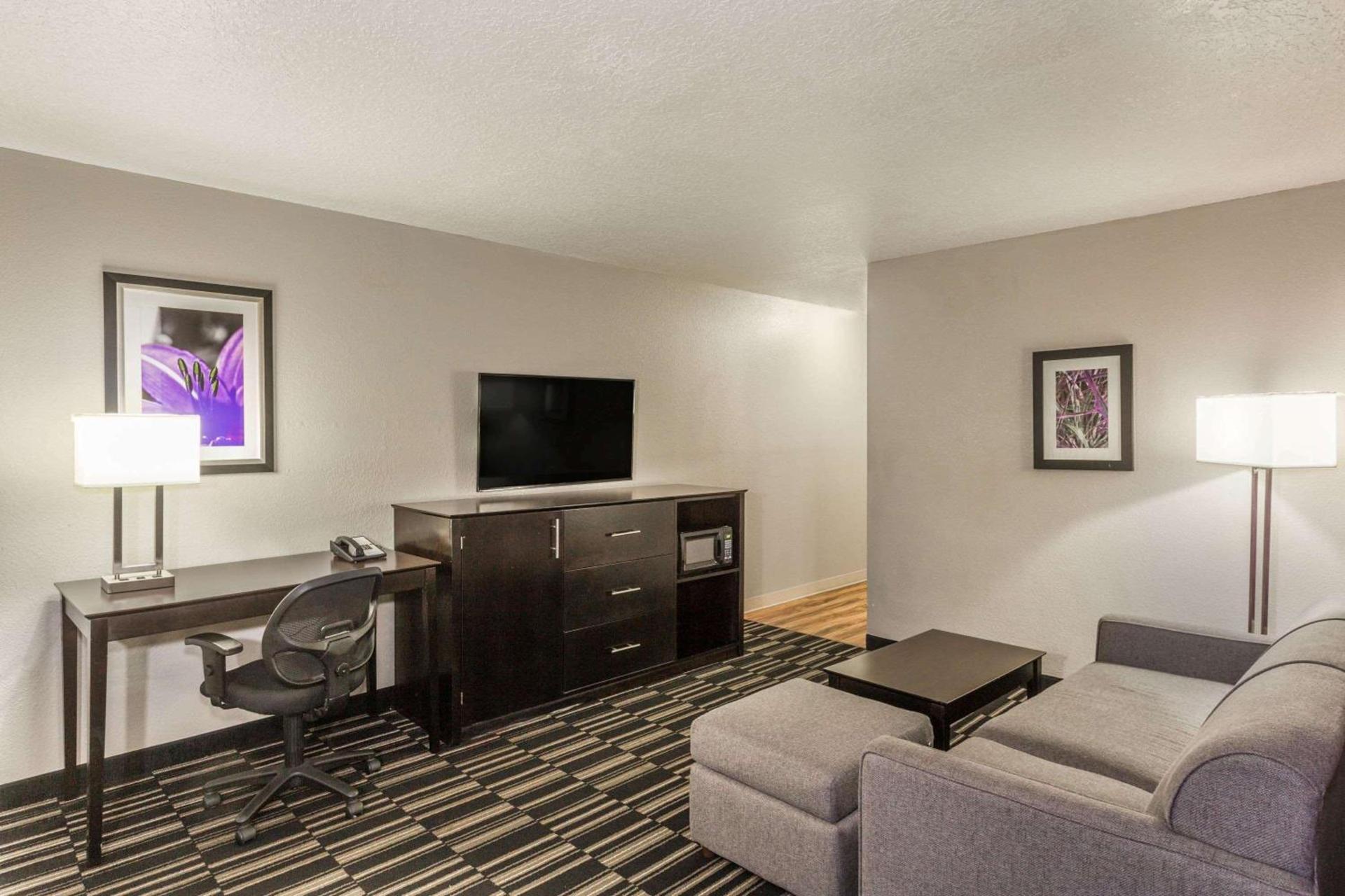 La Quinta by Wyndham Orlando Universal area - Free Shuttle to Universal photo 25