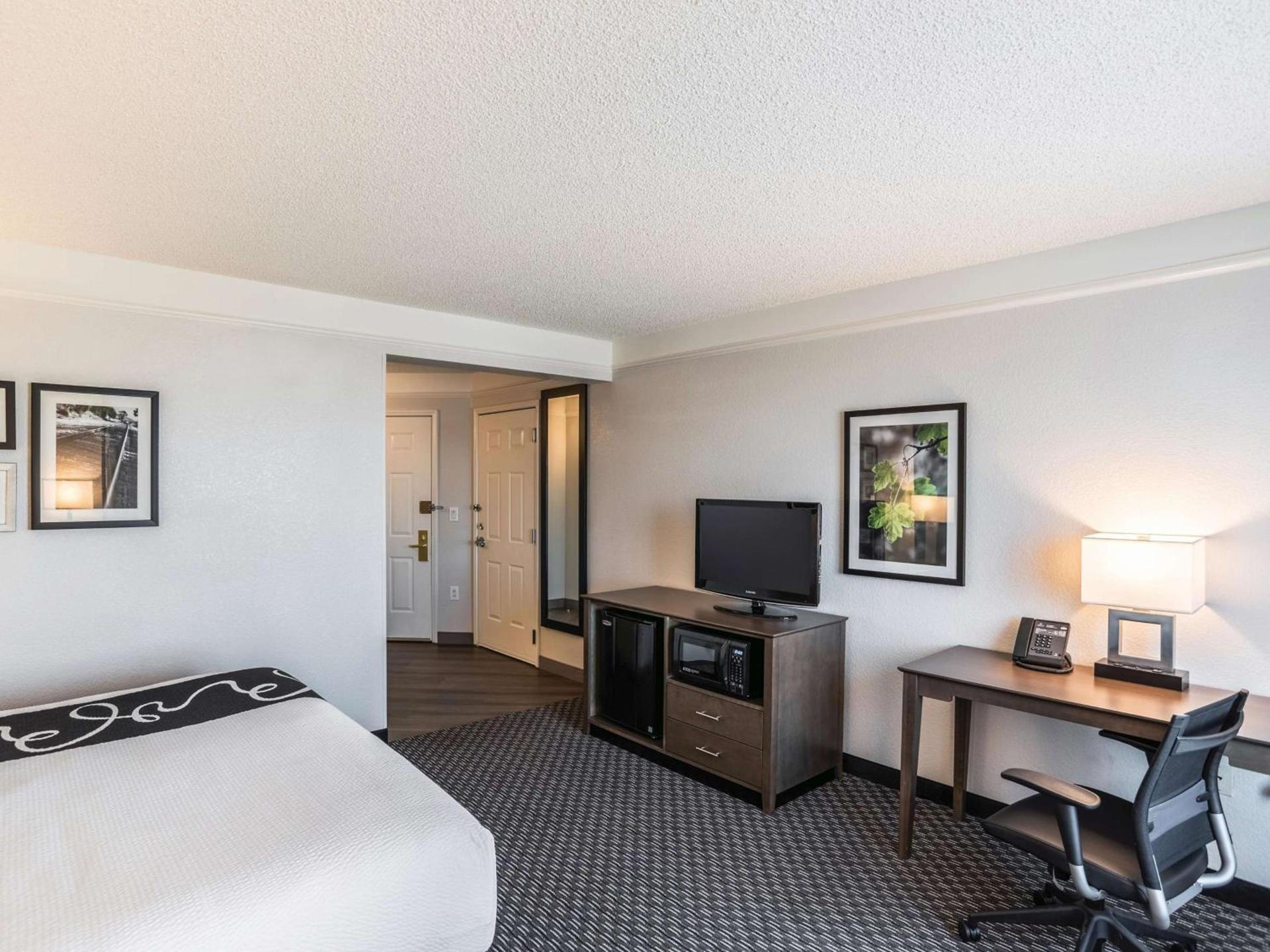 La Quinta by Wyndham Phoenix Chandler photo 17