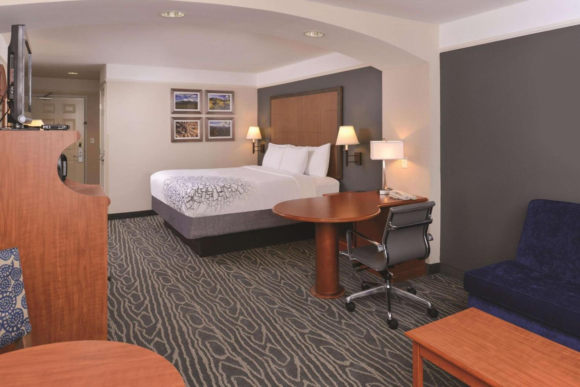 La Quinta by Wyndham Ruidoso Downs photo 7