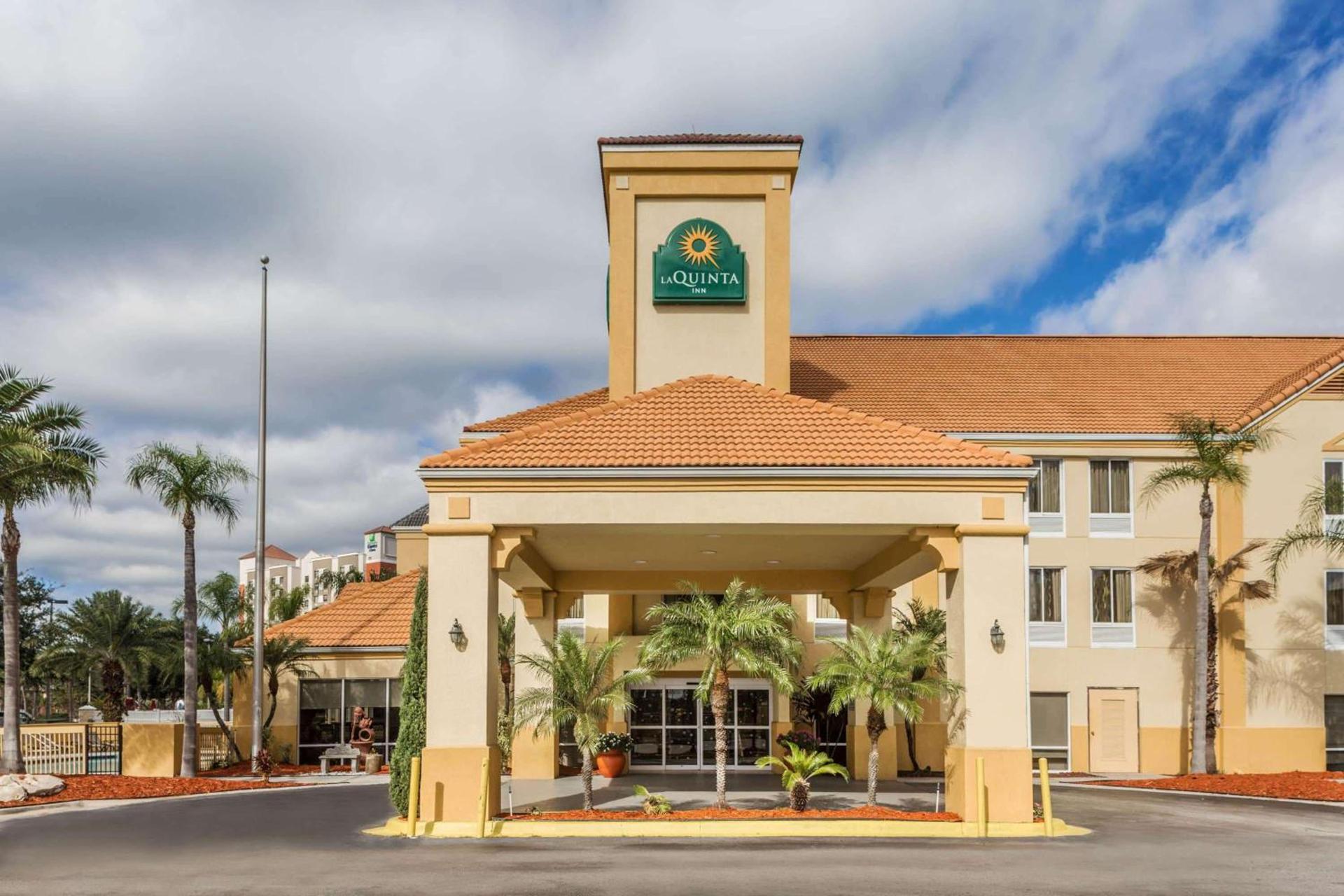 La Quinta by Wyndham Orlando Universal area - Free Shuttle to Universal photo 1