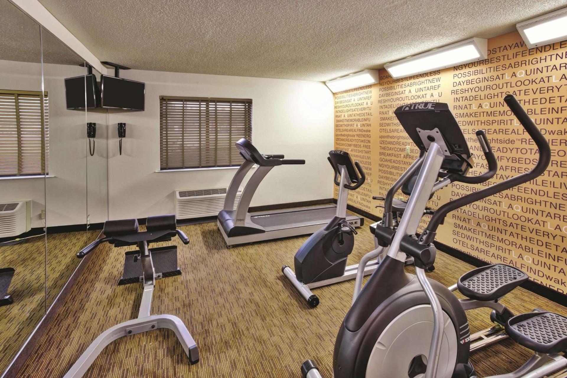 La Quinta by Wyndham Mansfield OH photo 14