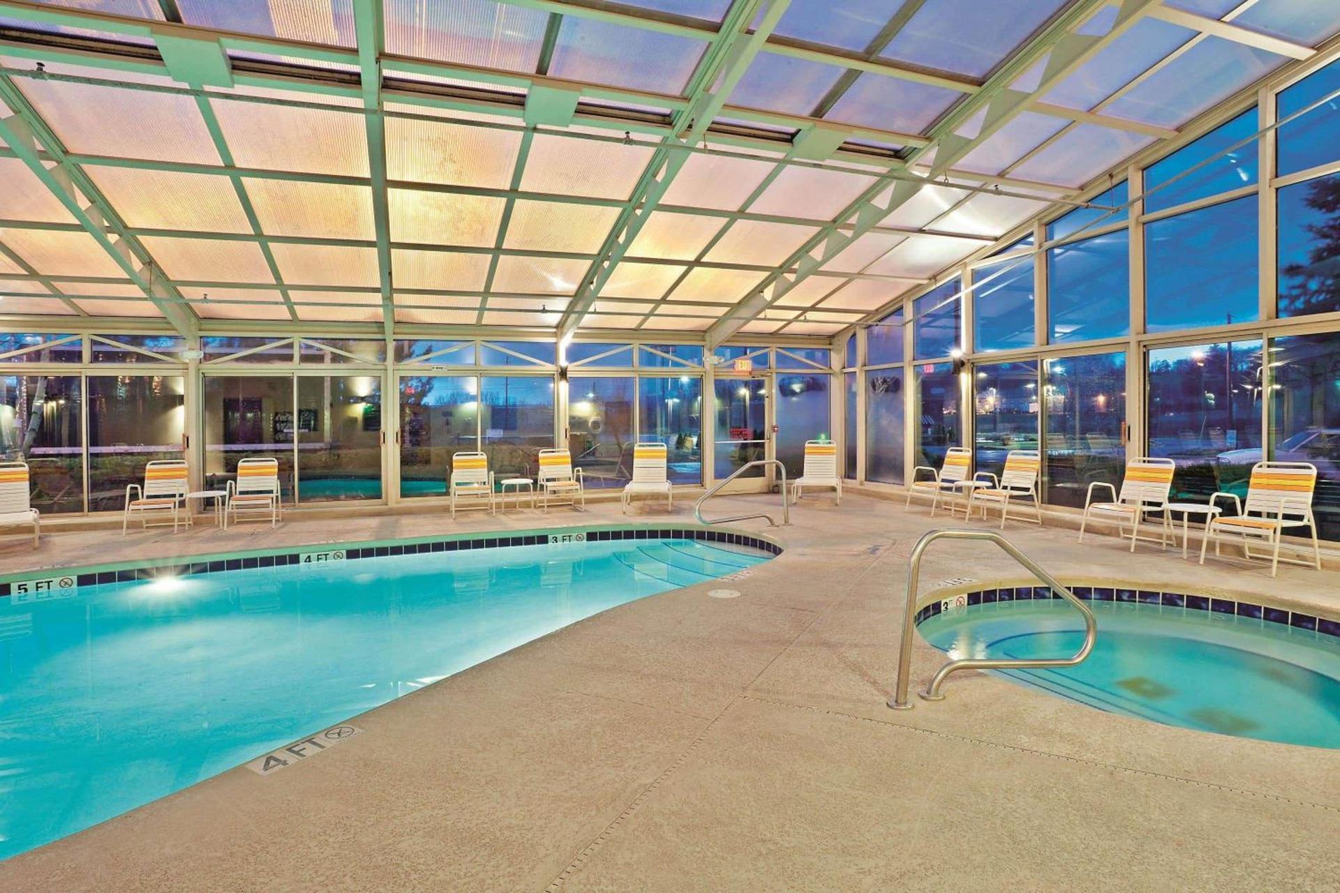 La Quinta by Wyndham Mansfield OH photo 10