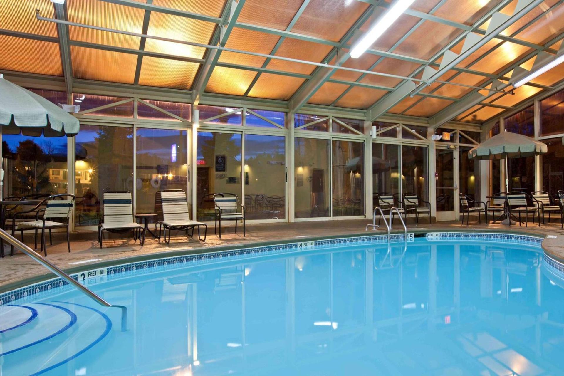 La Quinta by Wyndham Plattsburgh photo 25