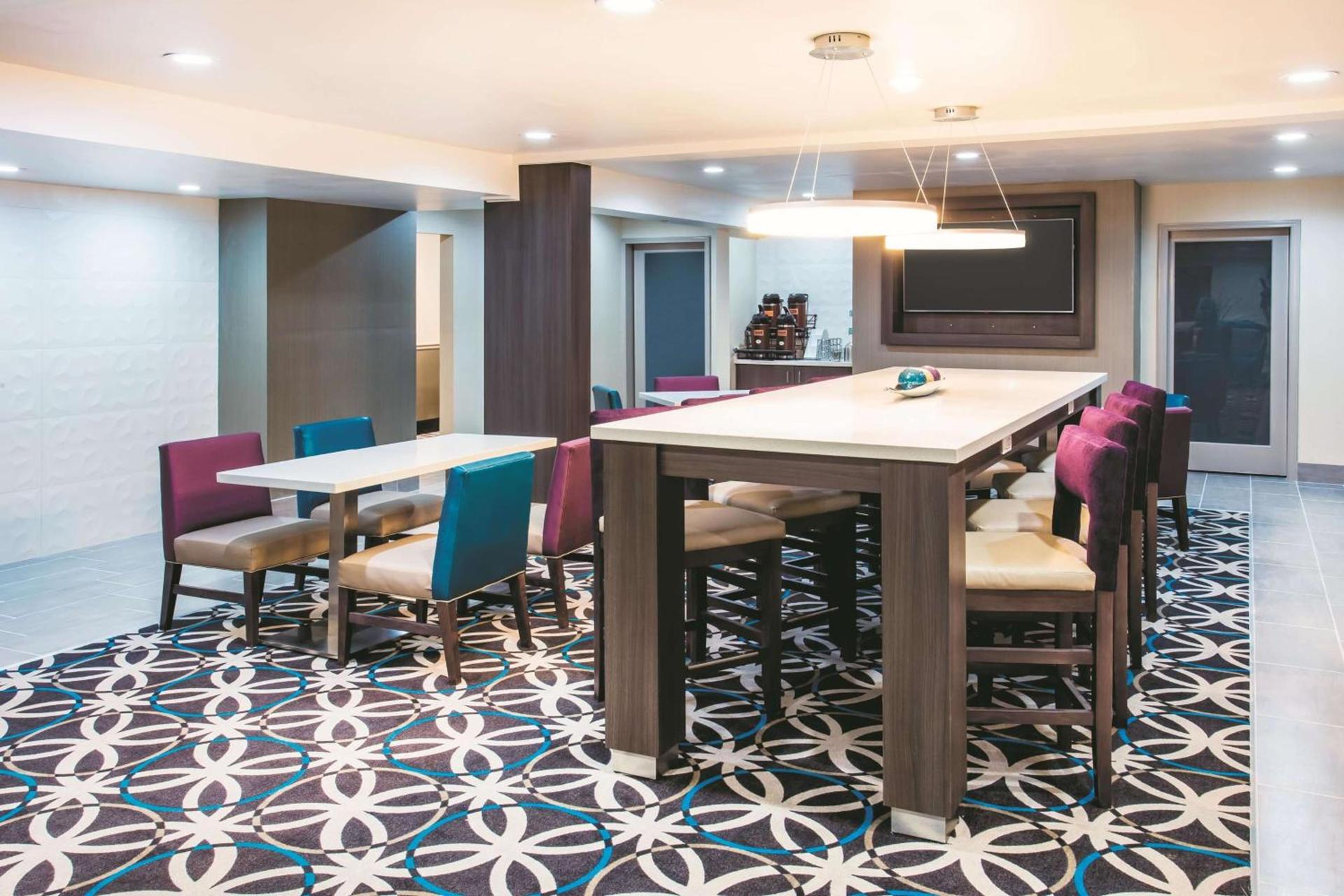 La Quinta by Wyndham Cincinnati NE - Mason photo 10