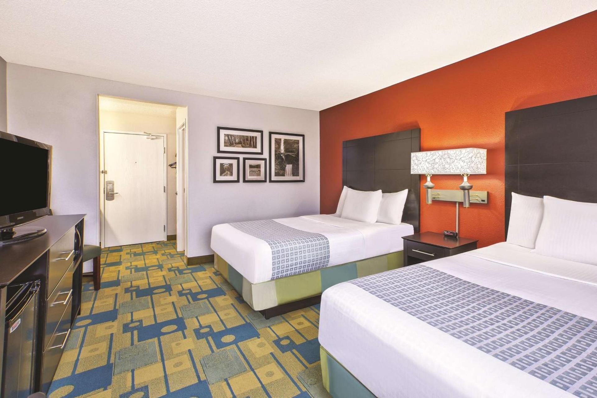 La Quinta Inn by Wyndham Toledo Perrysburg photo 16