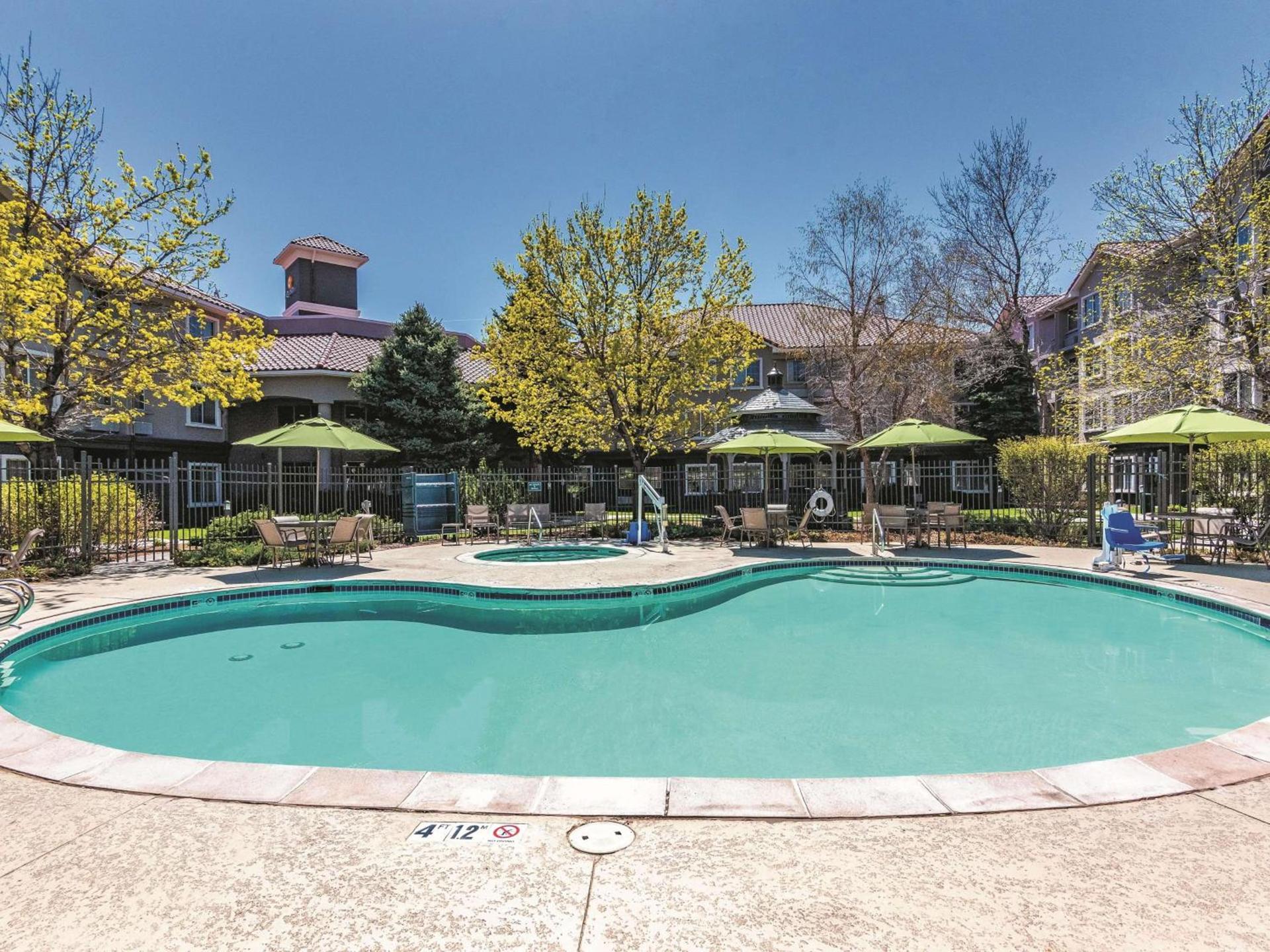 La Quinta by Wyndham Denver Tech Center photo 11