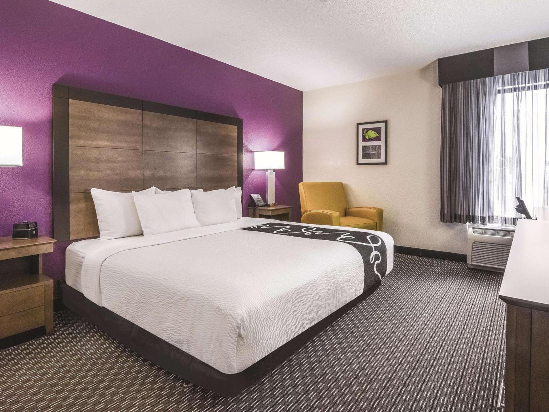 La Quinta Inn & Suites by Wyndham Myrtle Beach - N Kings Hwy photo 30