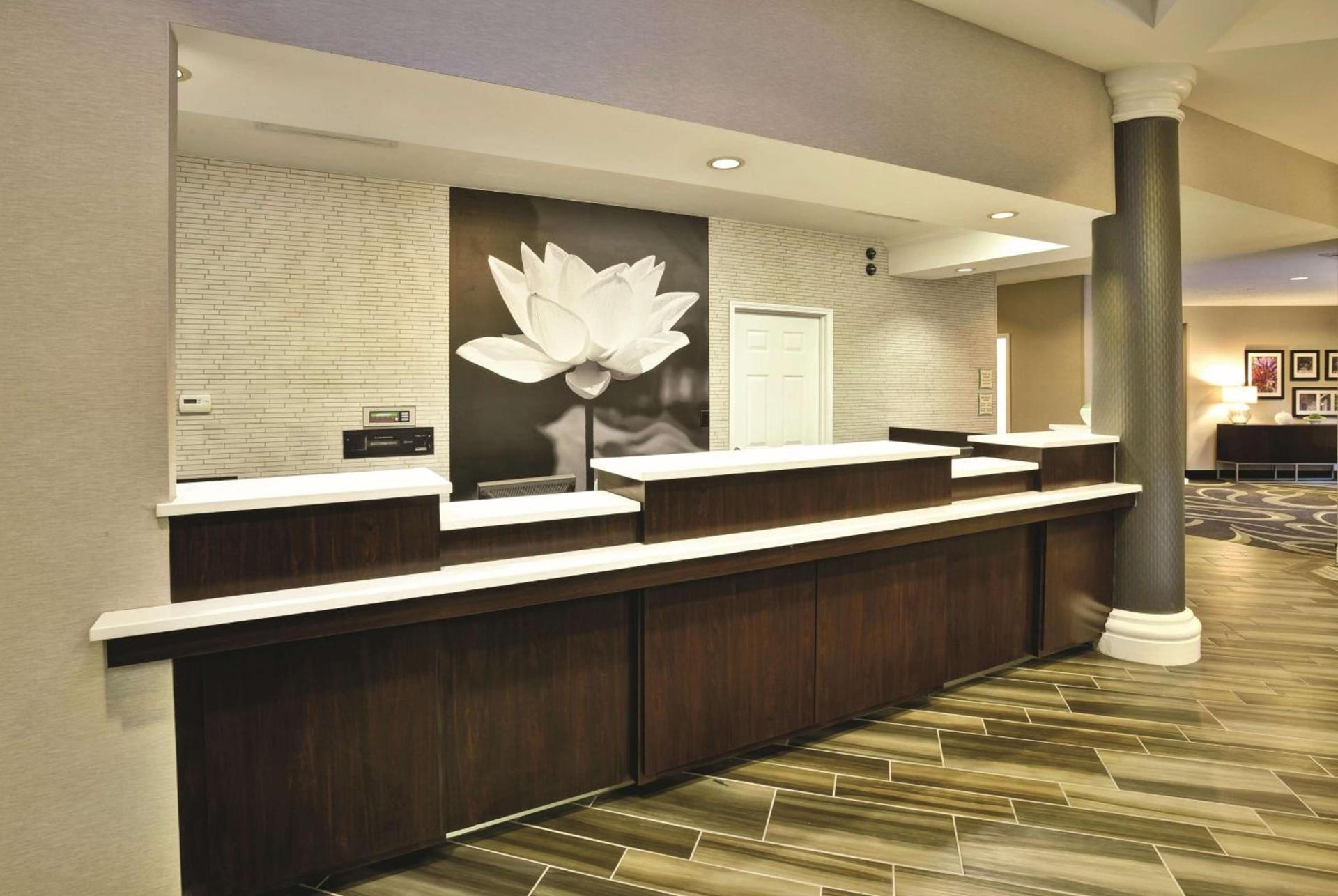 La Quinta by Wyndham Birmingham Homewood photo 3