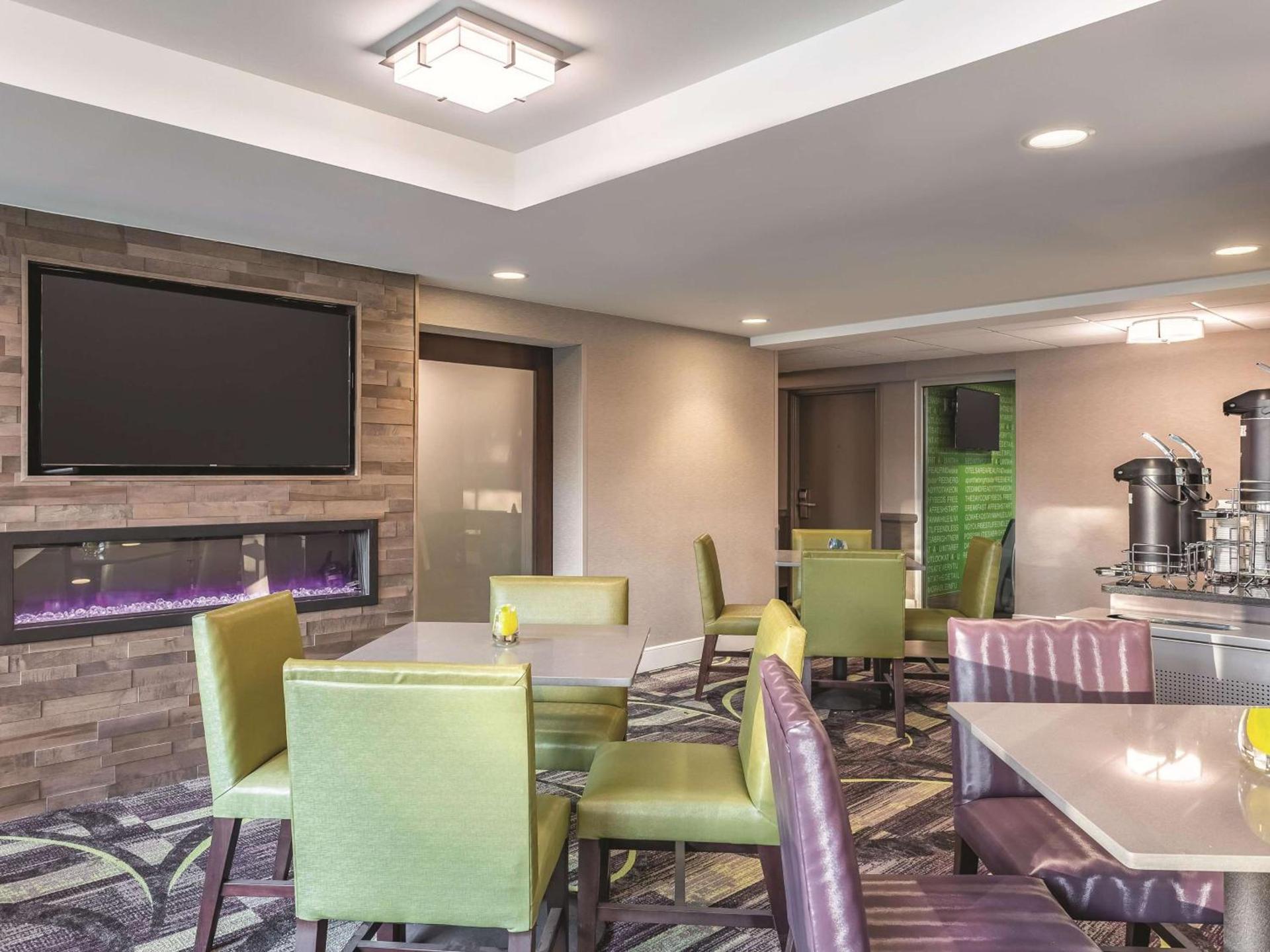 La Quinta by Wyndham Columbia / Fort Meade photo 41