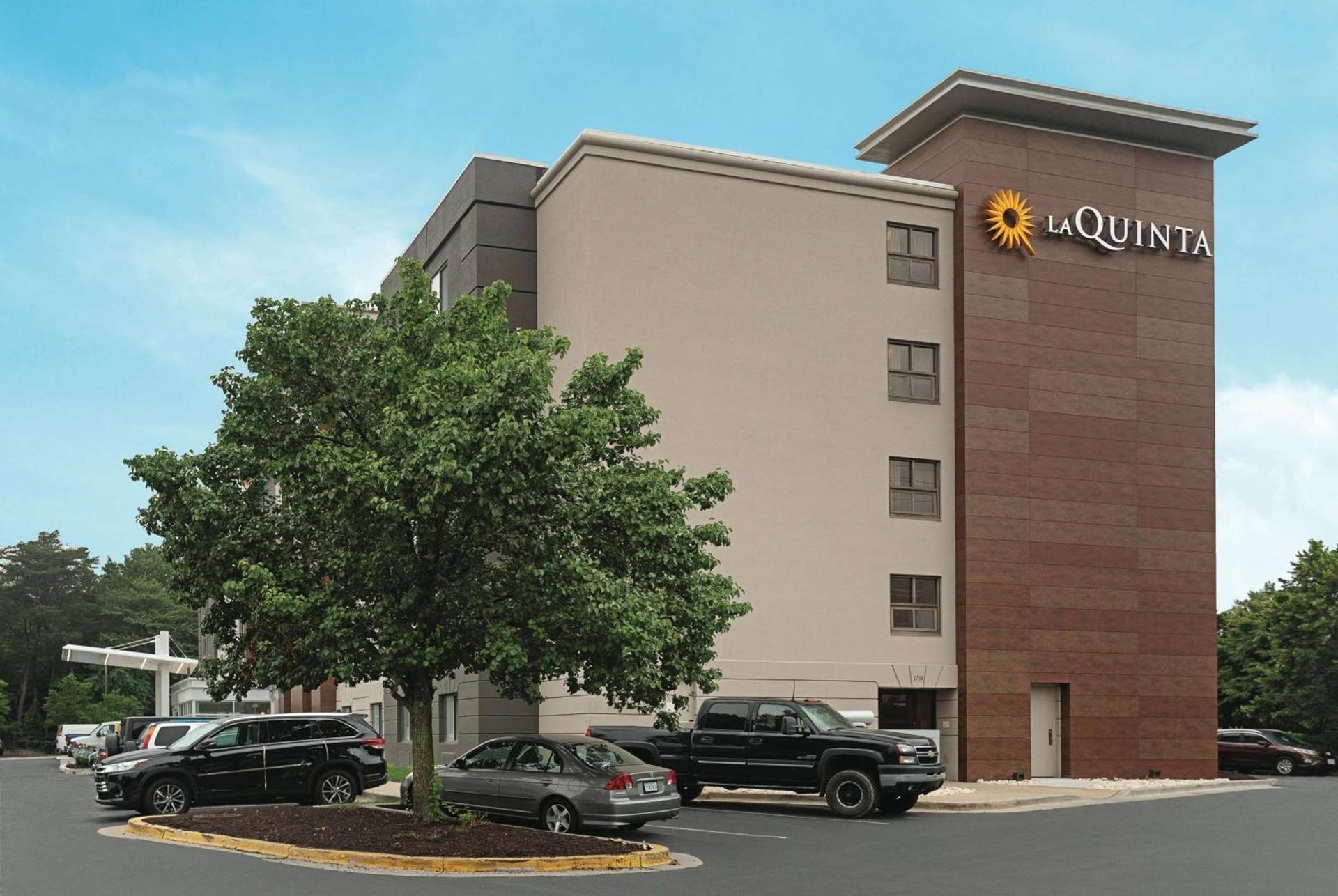 La Quinta by Wyndham Baltimore BWI Airport photo 40