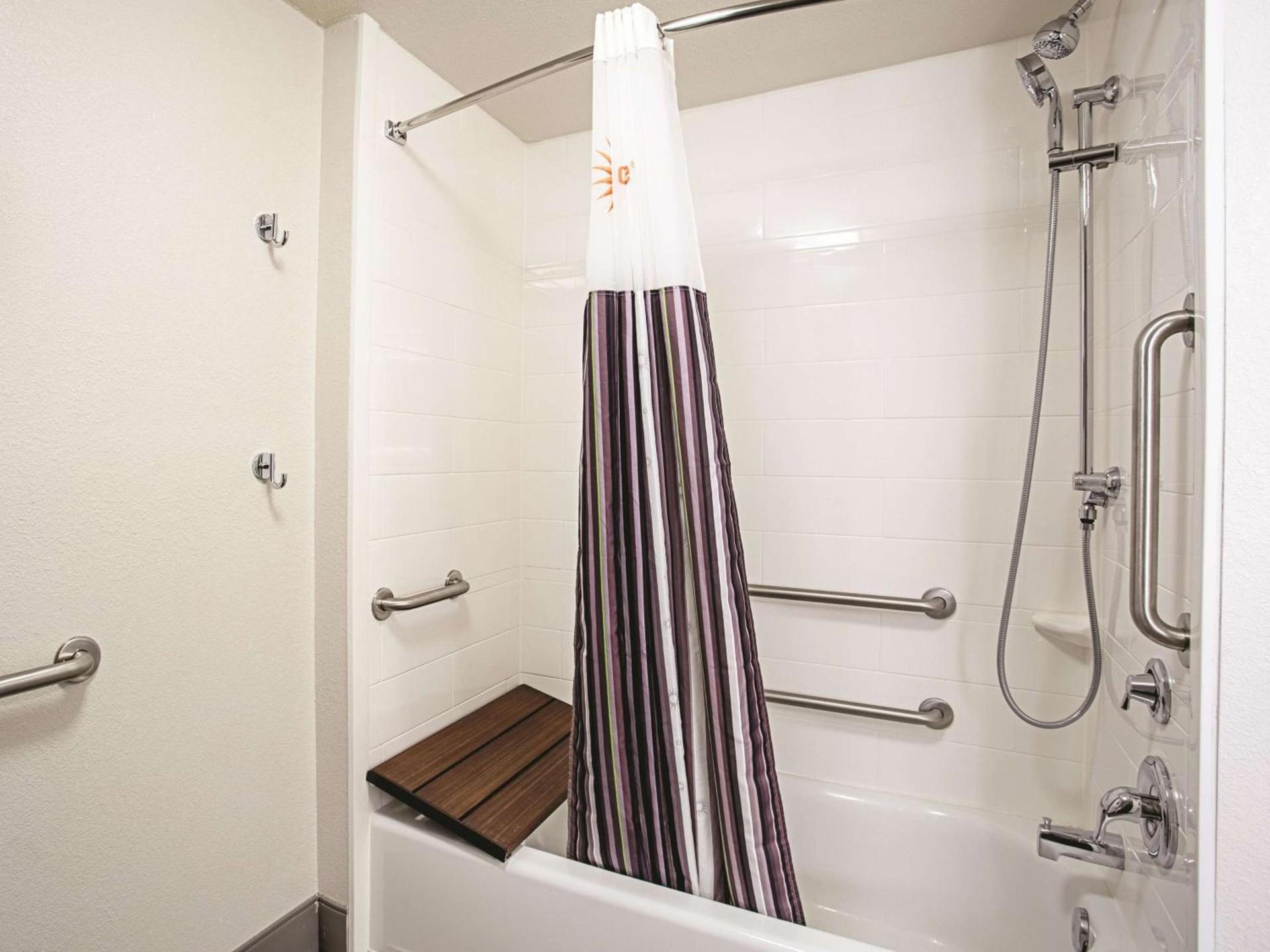 La Quinta by Wyndham Baltimore N / White Marsh photo 38