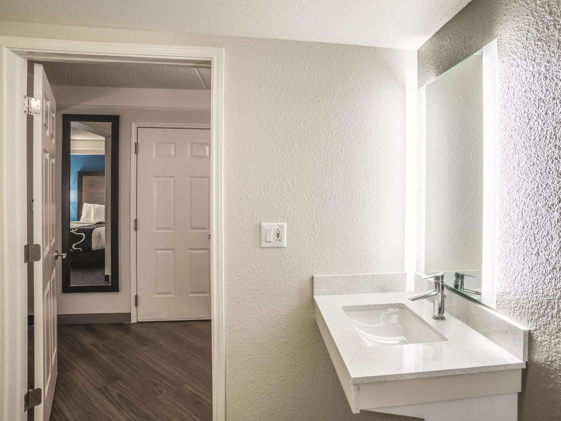La Quinta by Wyndham Phoenix Chandler photo 30