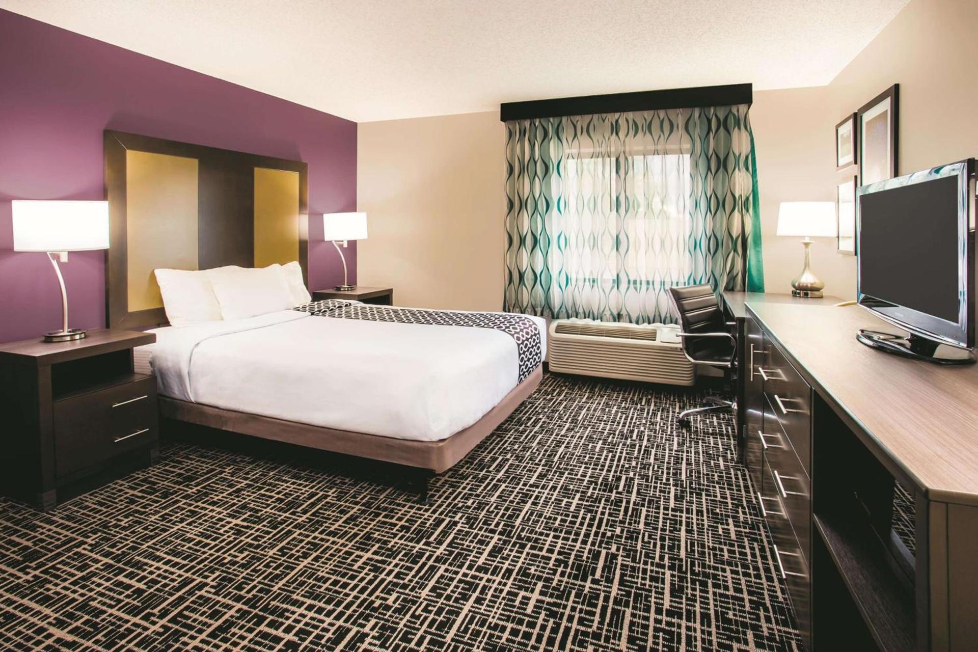La Quinta by Wyndham Cincinnati NE - Mason photo 23