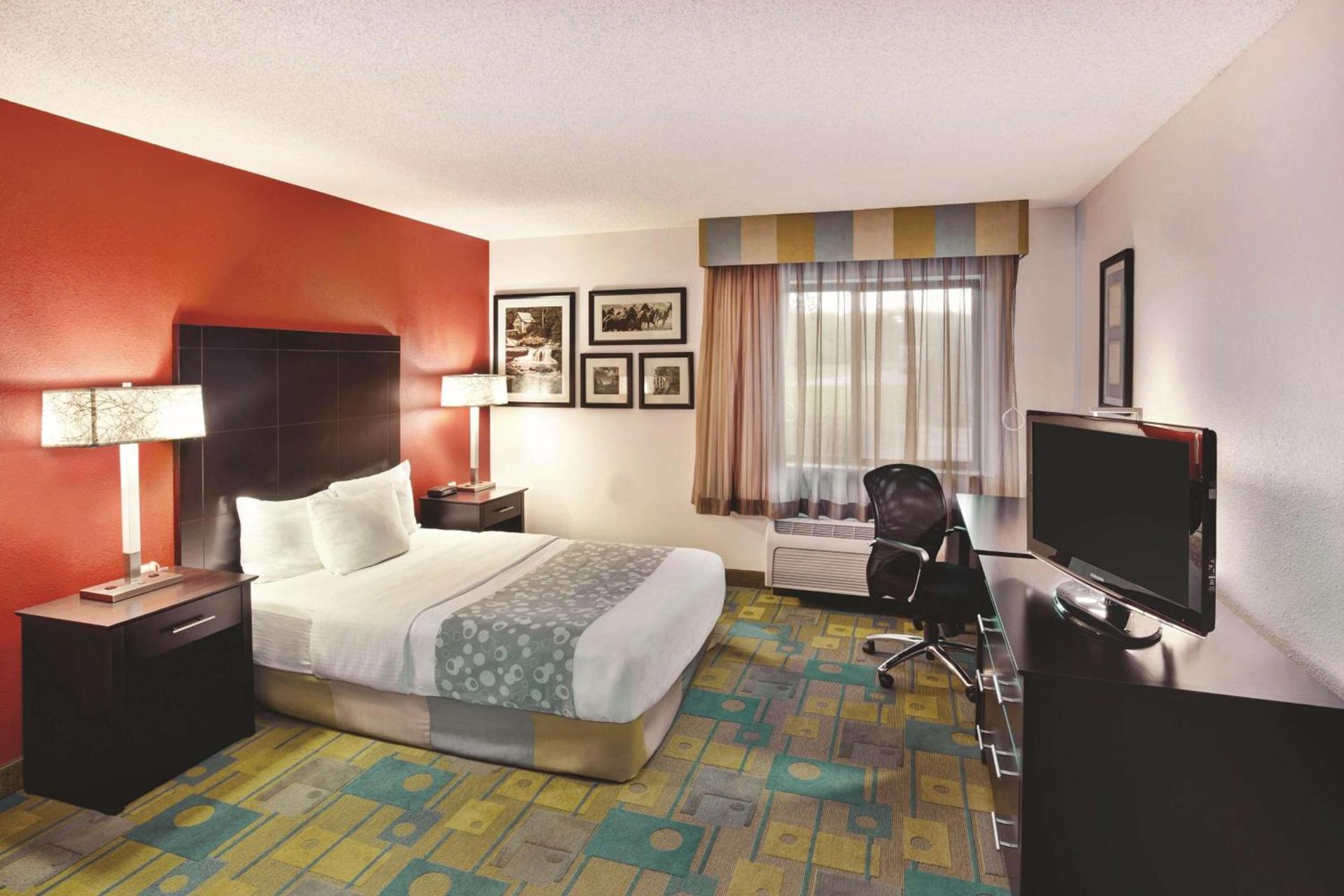 La Quinta by Wyndham Mansfield OH photo 18