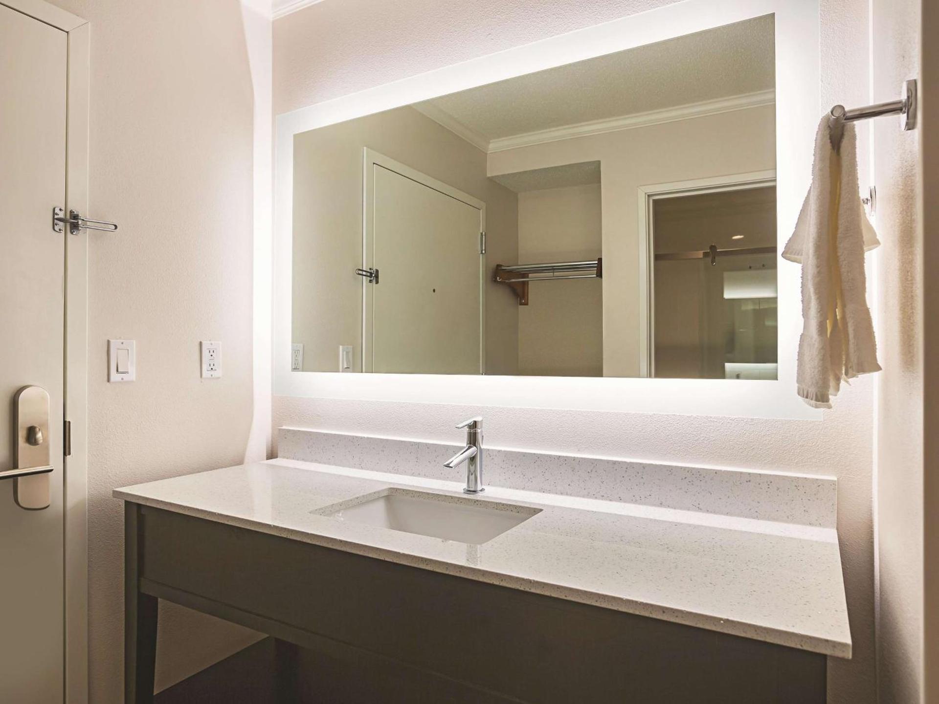 La Quinta by Wyndham Atlanta Midtown - Buckhead photo 37