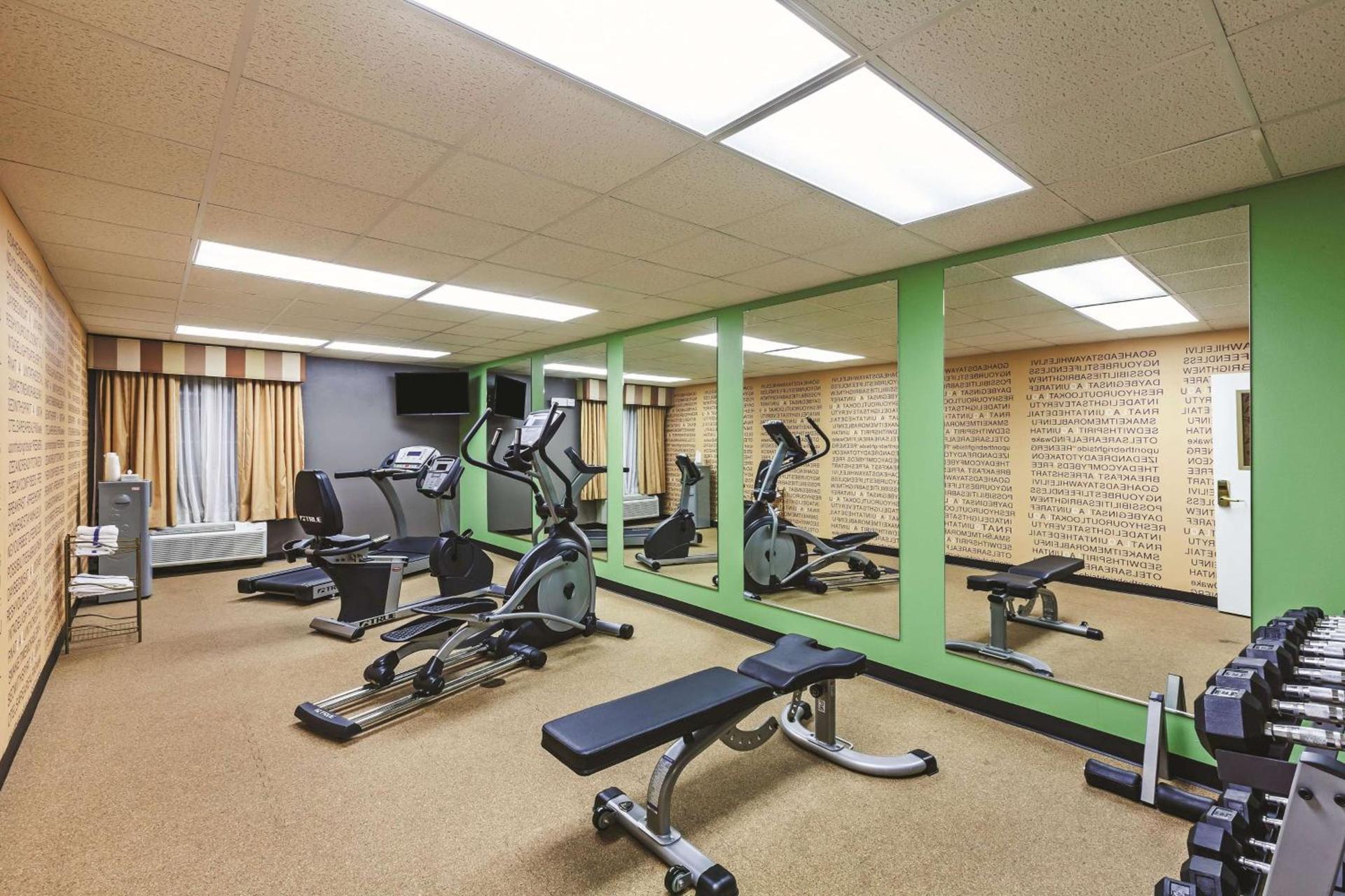 La Quinta by Wyndham Granbury photo 14