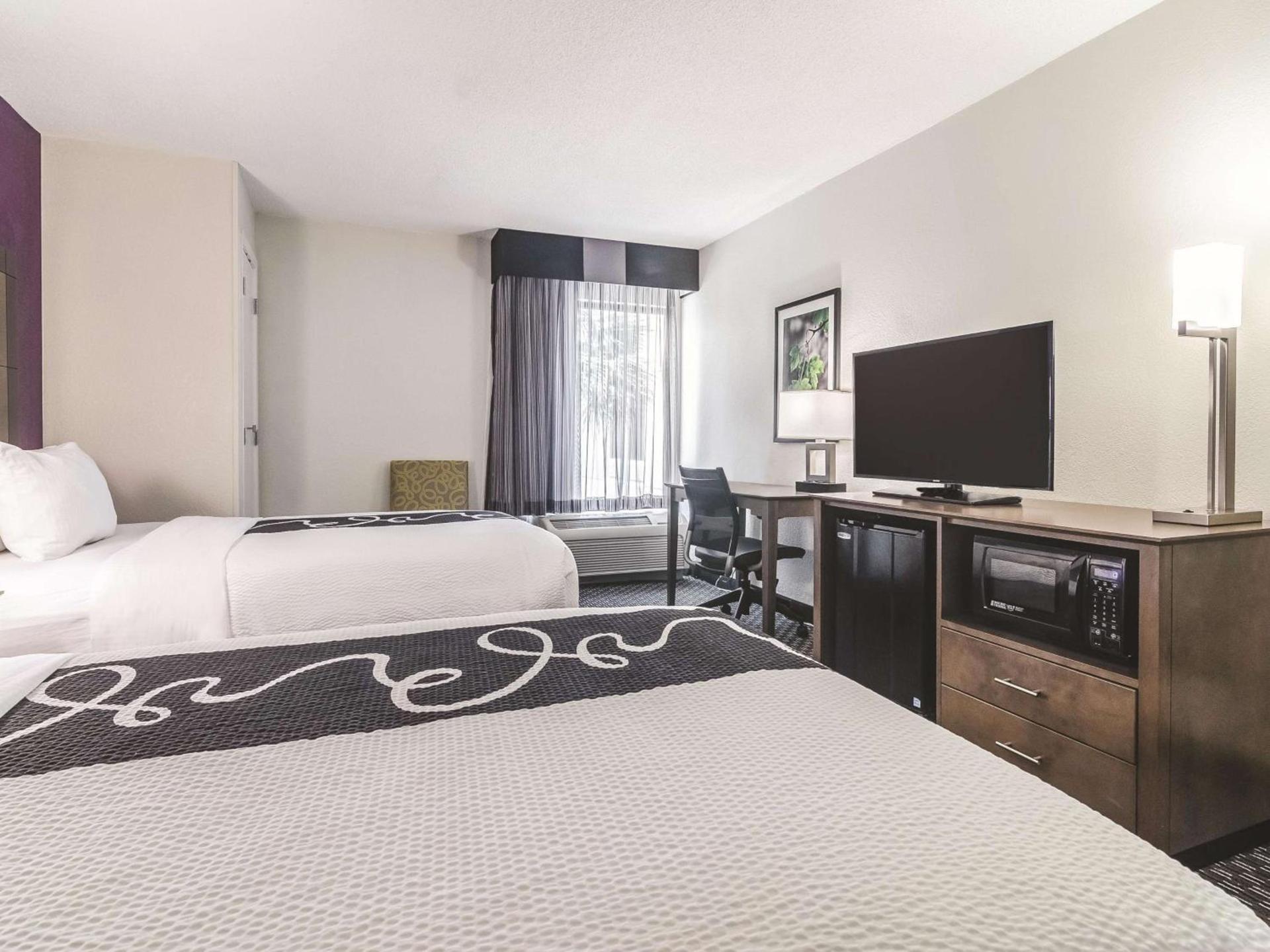 La Quinta Inn & Suites by Wyndham Myrtle Beach - N Kings Hwy photo 17