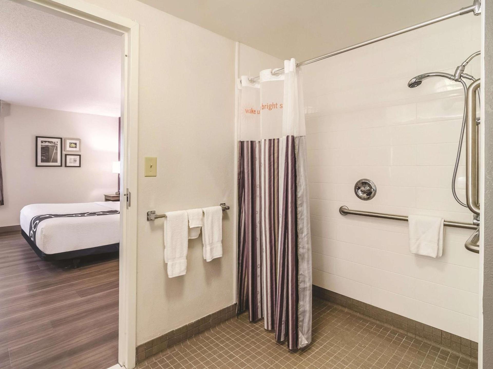 La Quinta Inn & Suites by Wyndham Myrtle Beach - N Kings Hwy photo 43