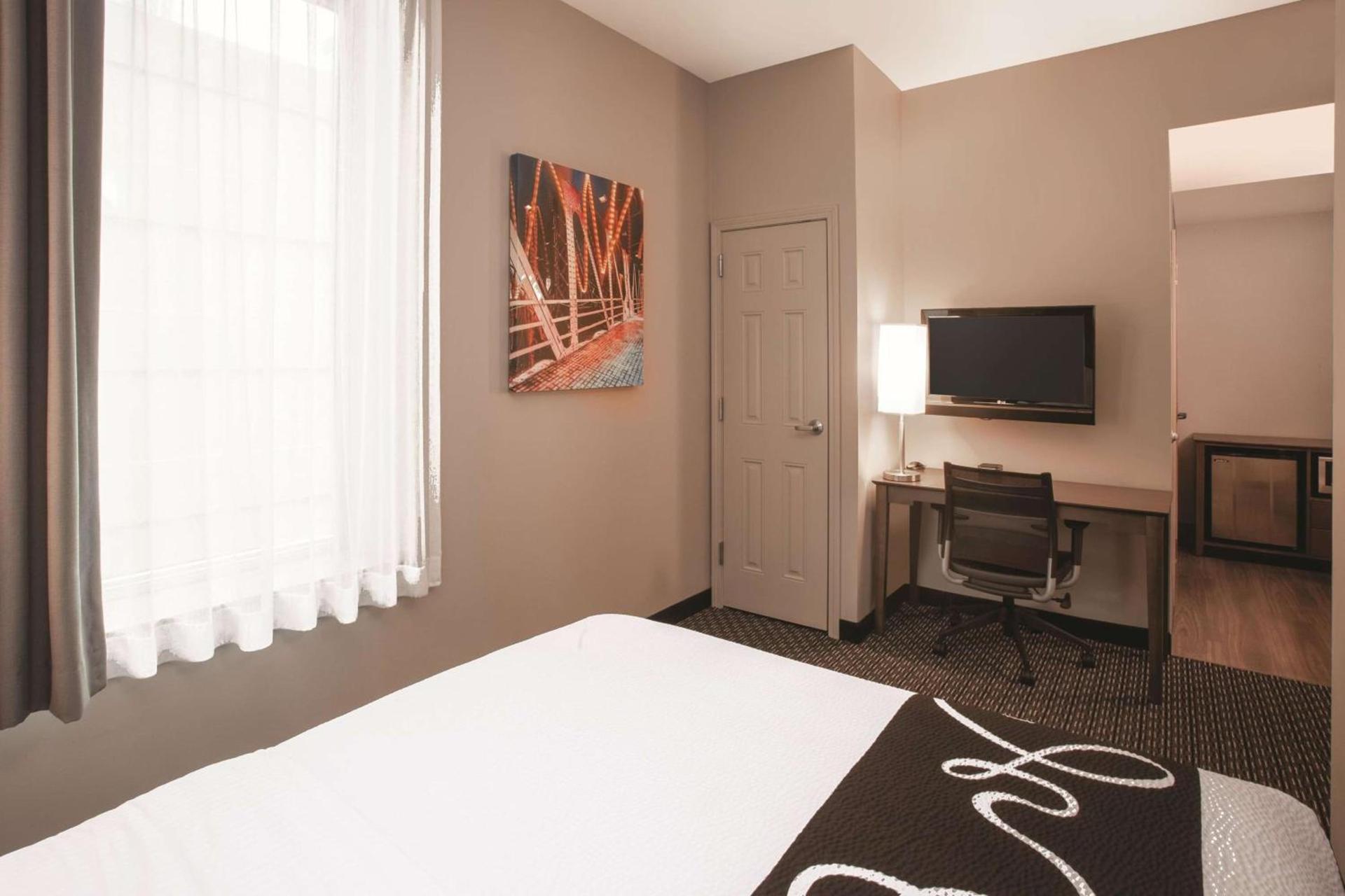 La Quinta Inn & Suites by Wyndham Chicago Downtown photo 16
