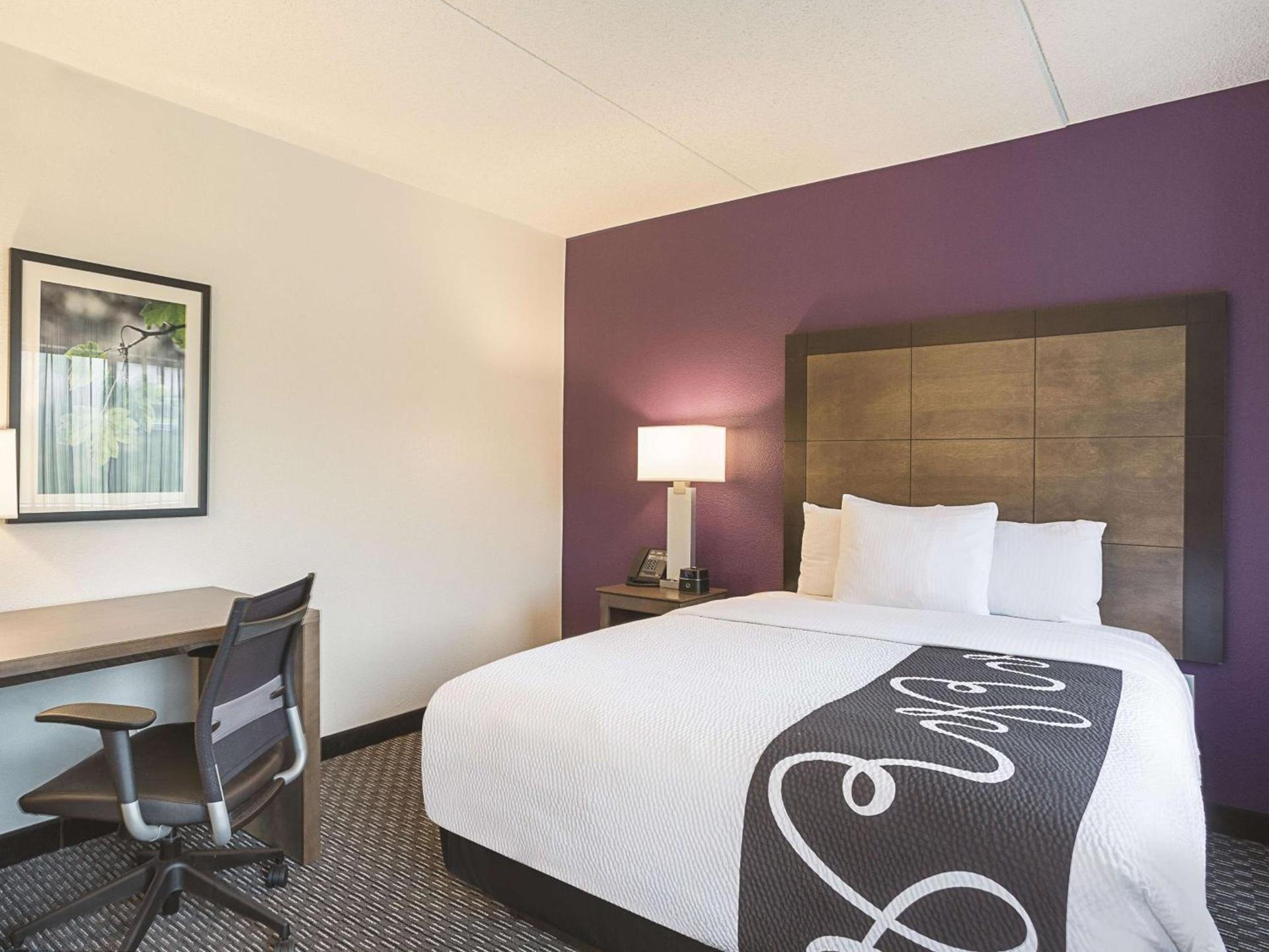 La Quinta by Wyndham Baltimore BWI Airport photo 26