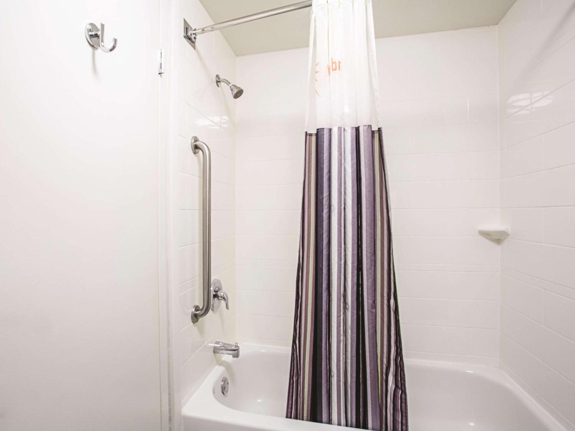 La Quinta by Wyndham Baltimore N / White Marsh photo 21