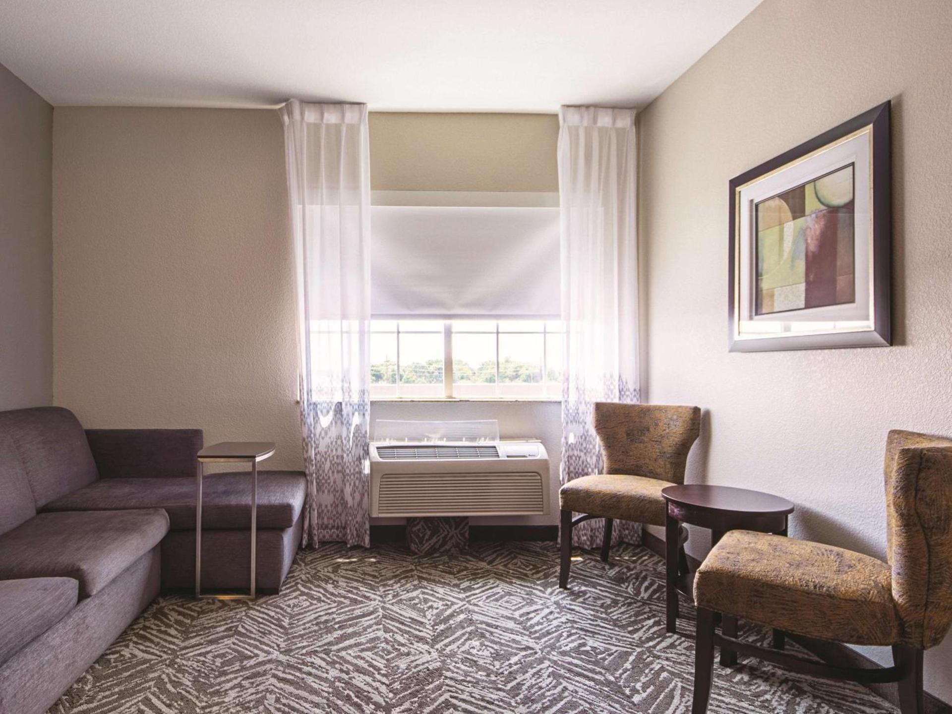 La Quinta by Wyndham McKinney photo 10